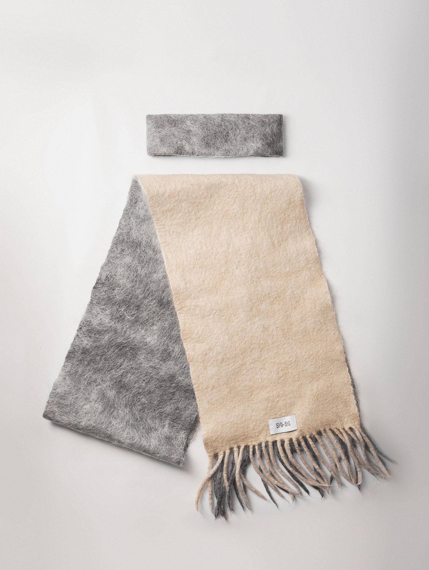 Шарф валеный с повязкой на голову