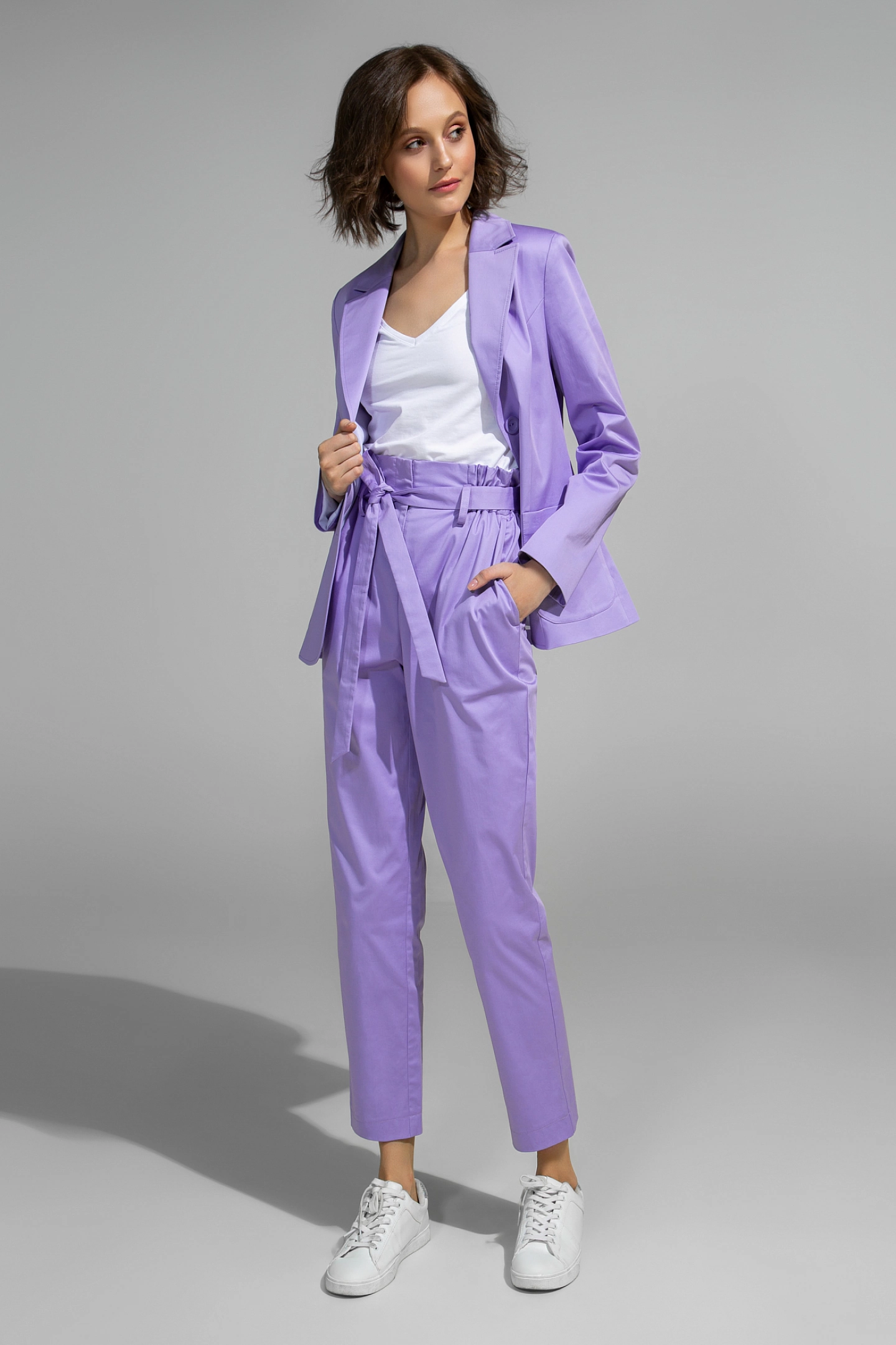 Жакет однобортный с накладными карманами