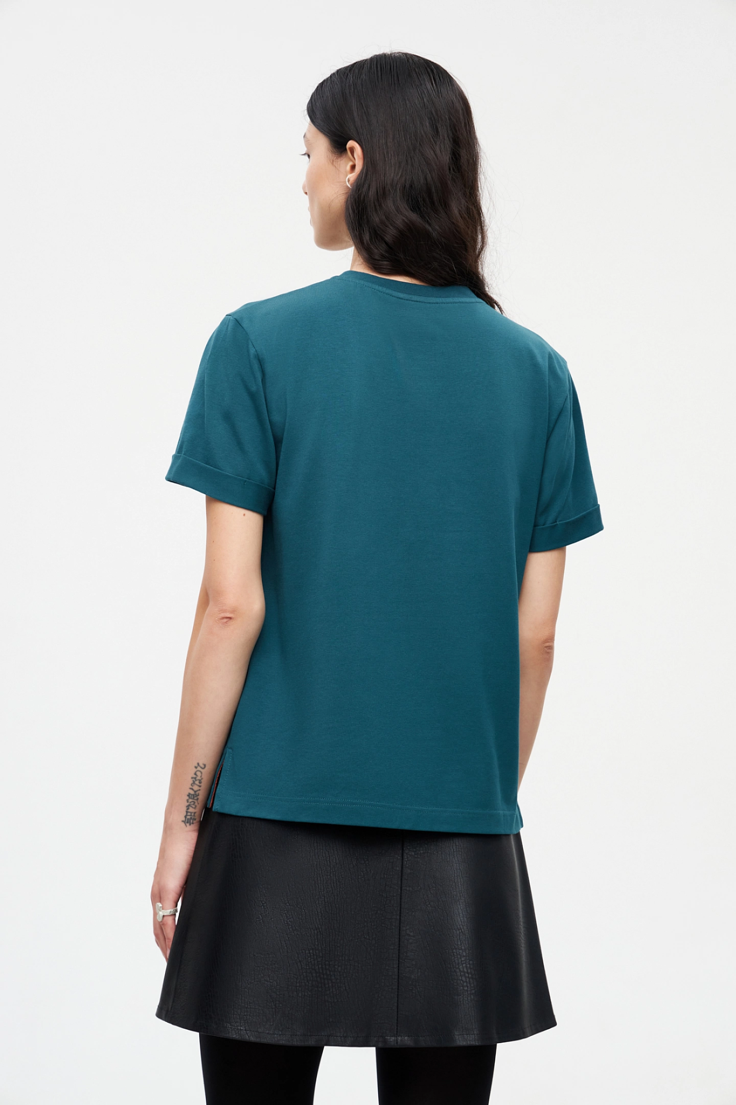 Футболка BASE с логотипом