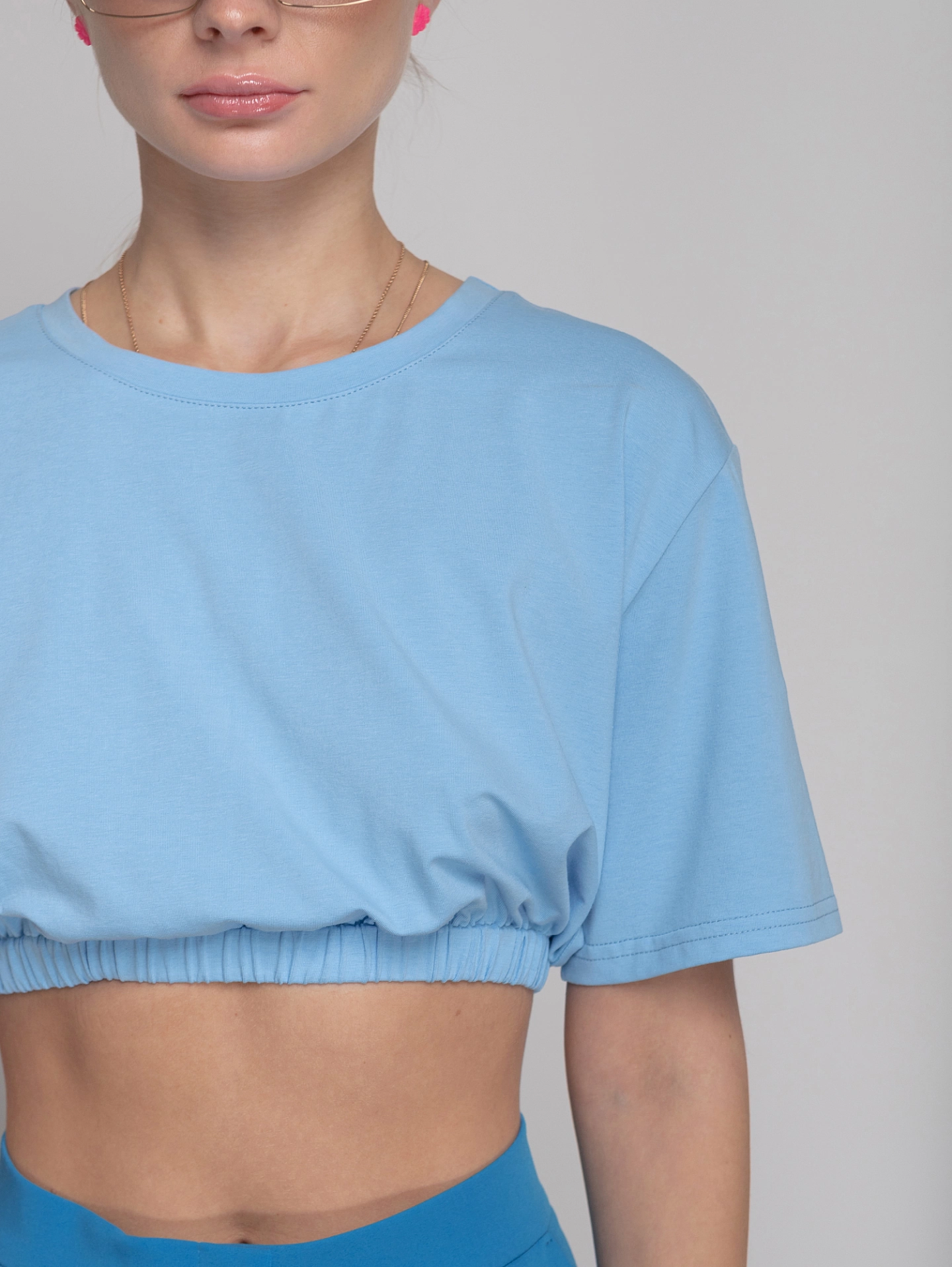 Футболка короткая с резинкой