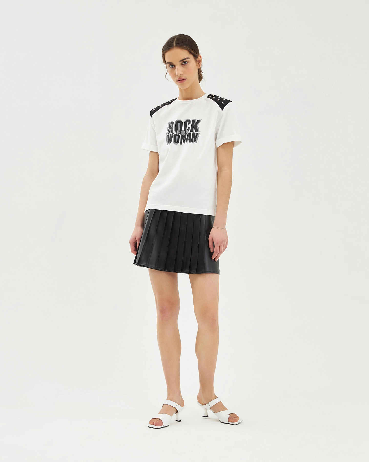Printed t-shirt with trim and buttons