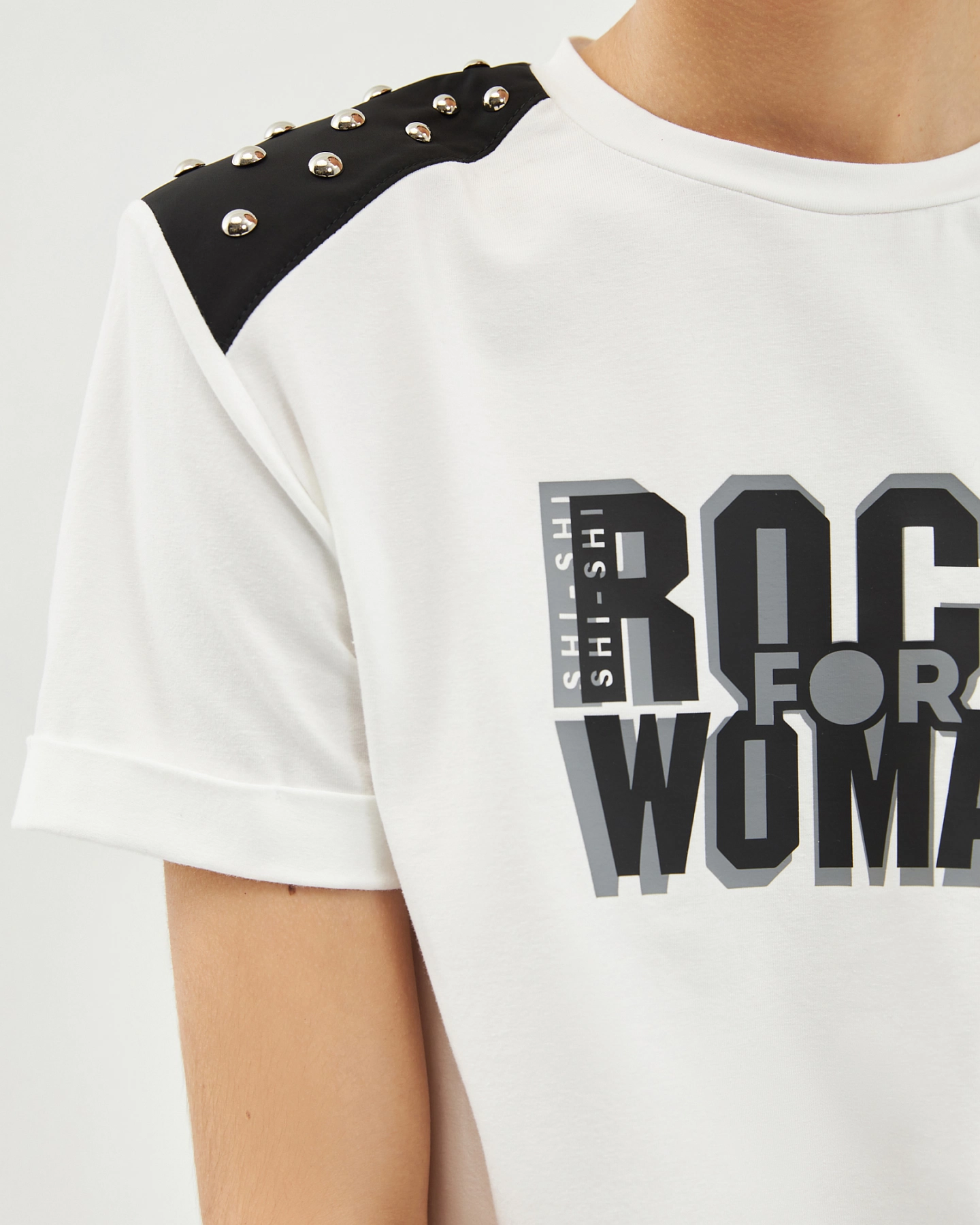 Printed t-shirt with trim and buttons