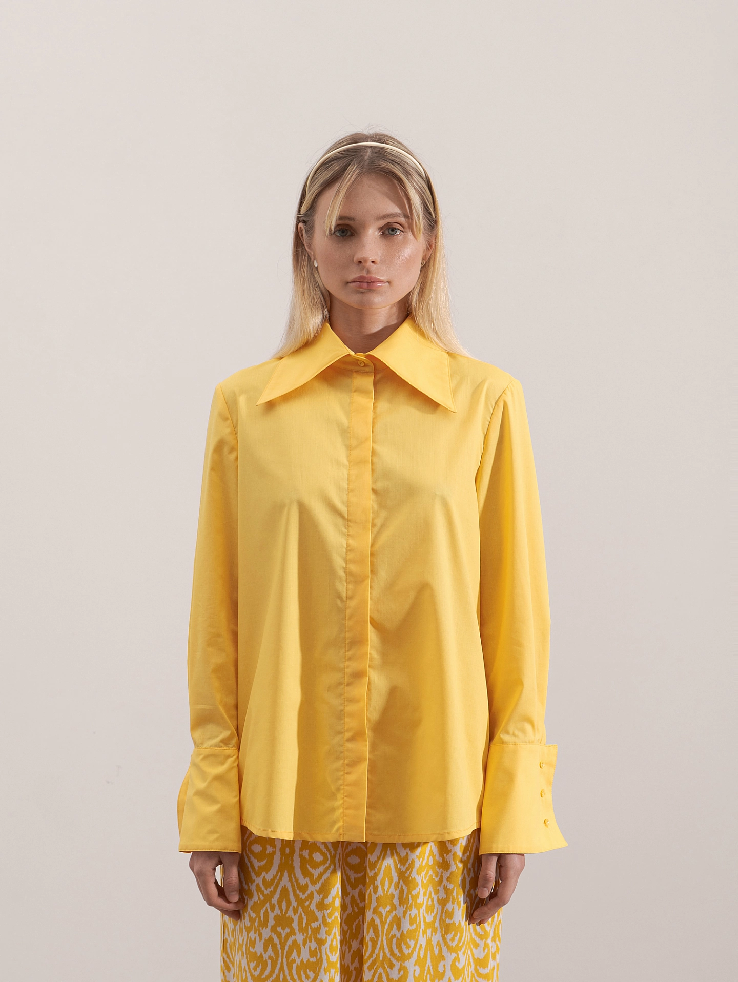 Рубашка с острым воротничком