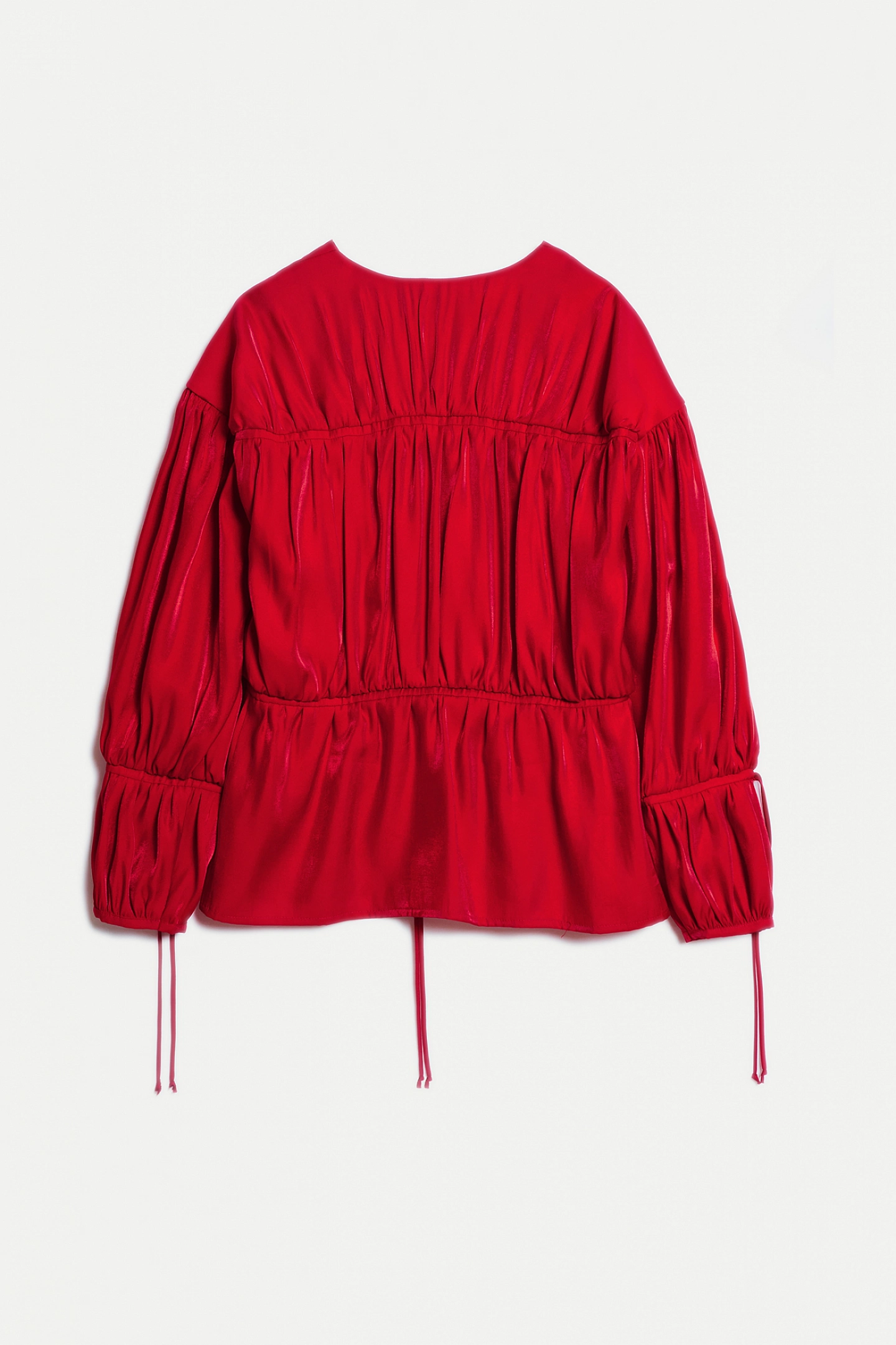 Блузка со сборкой