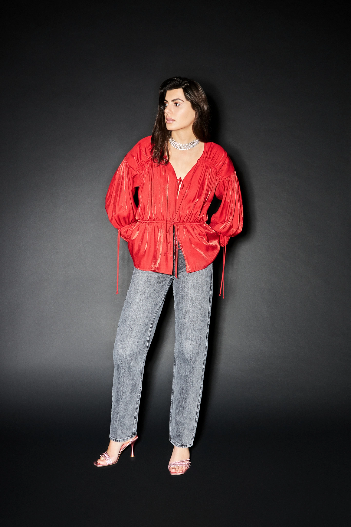 Блузка со сборкой