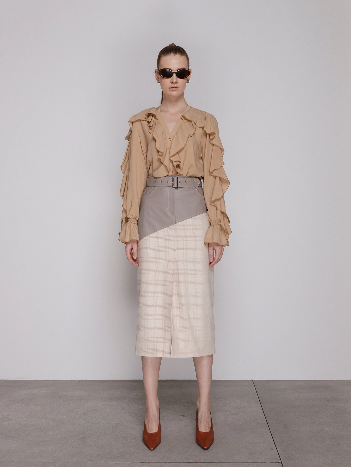 Блуза с рюшами