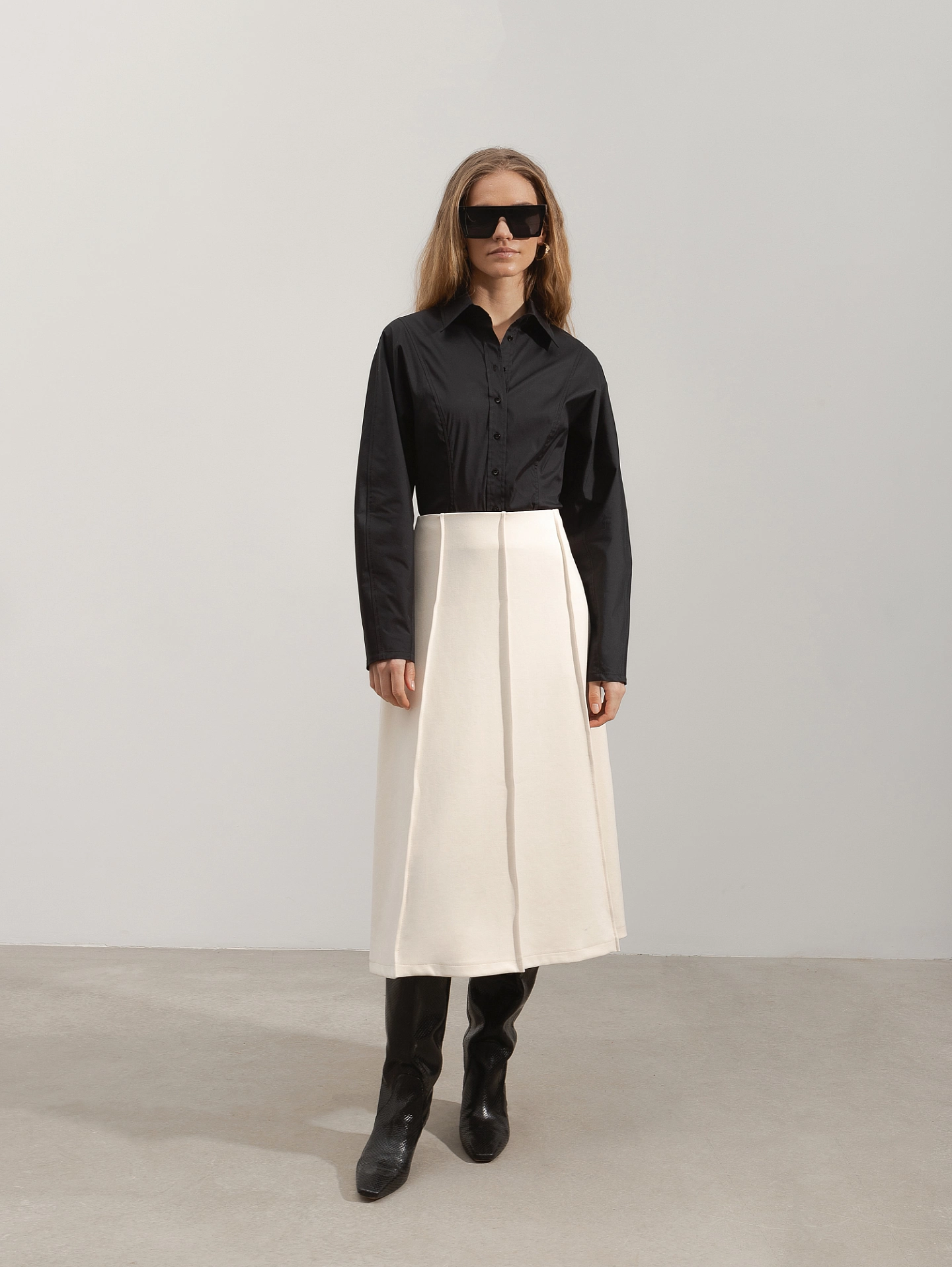 Рубашка приталенная с фигурным рукавом