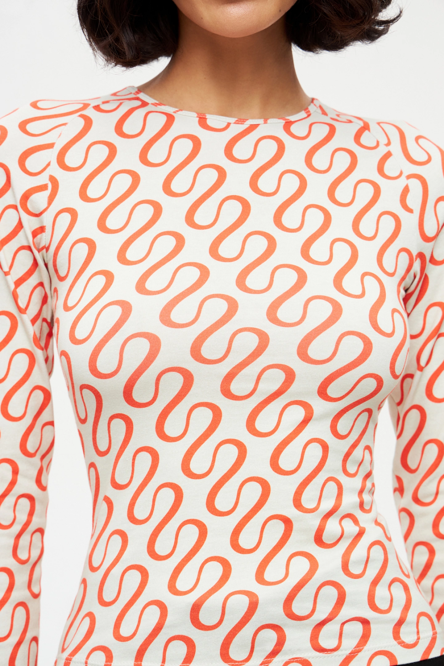 Лонгслив трикотажный с паттерном SHI-SHI