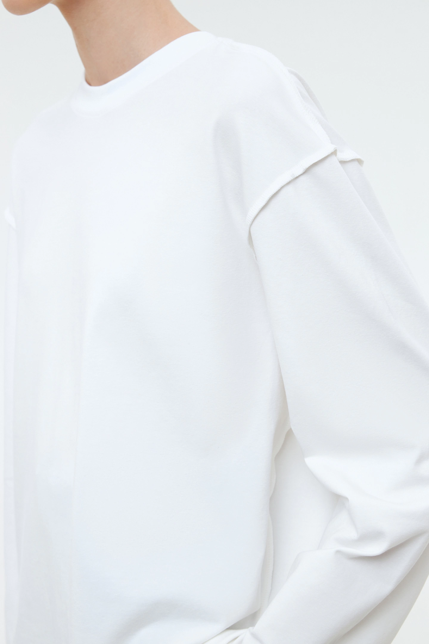 Loose-fitting longsleeve