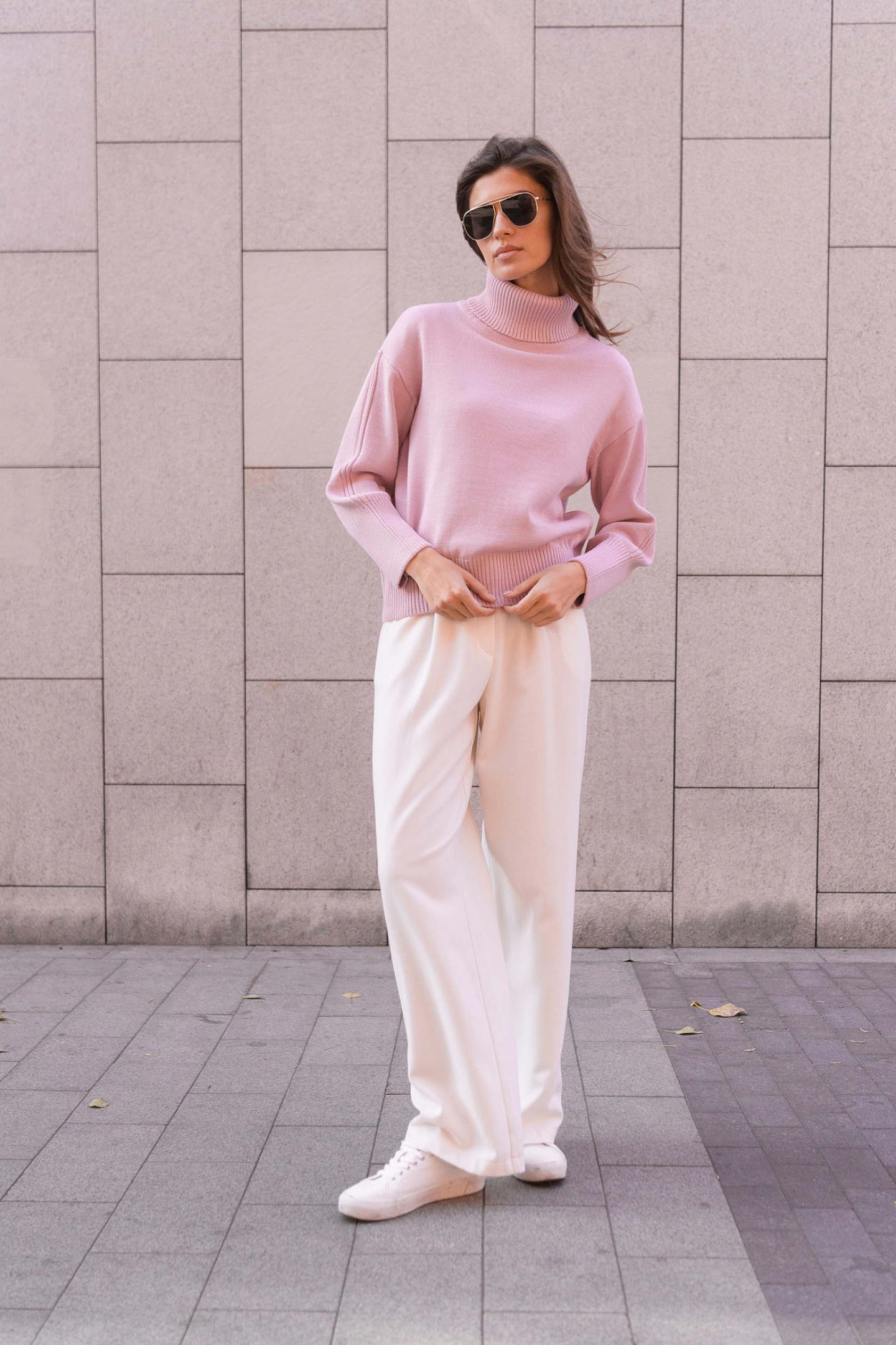 Джемпер с высоким воротником