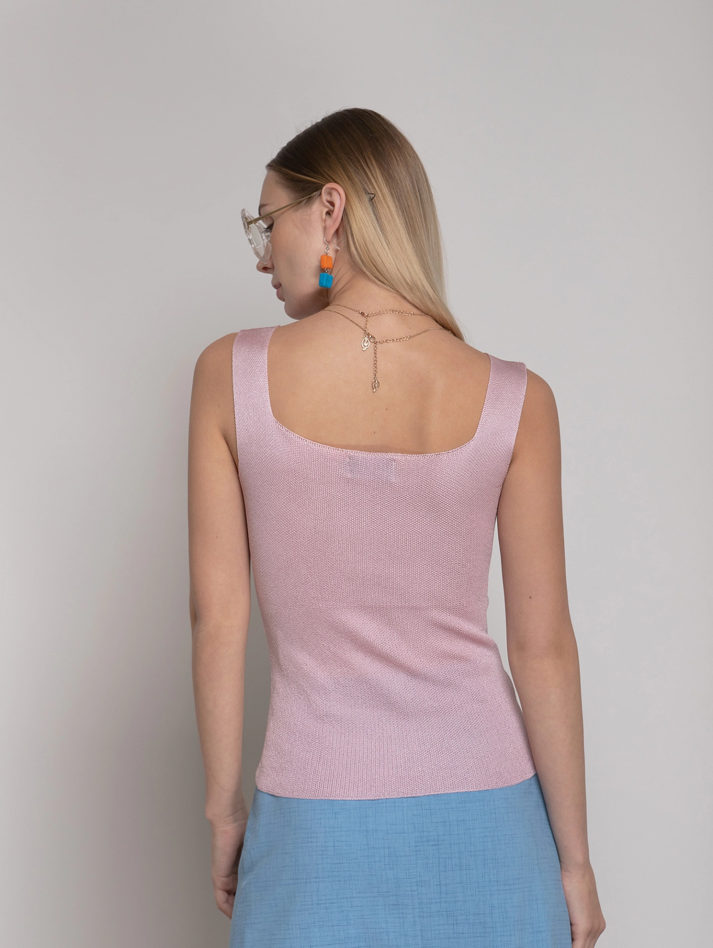 Топ с квадратным вырезом