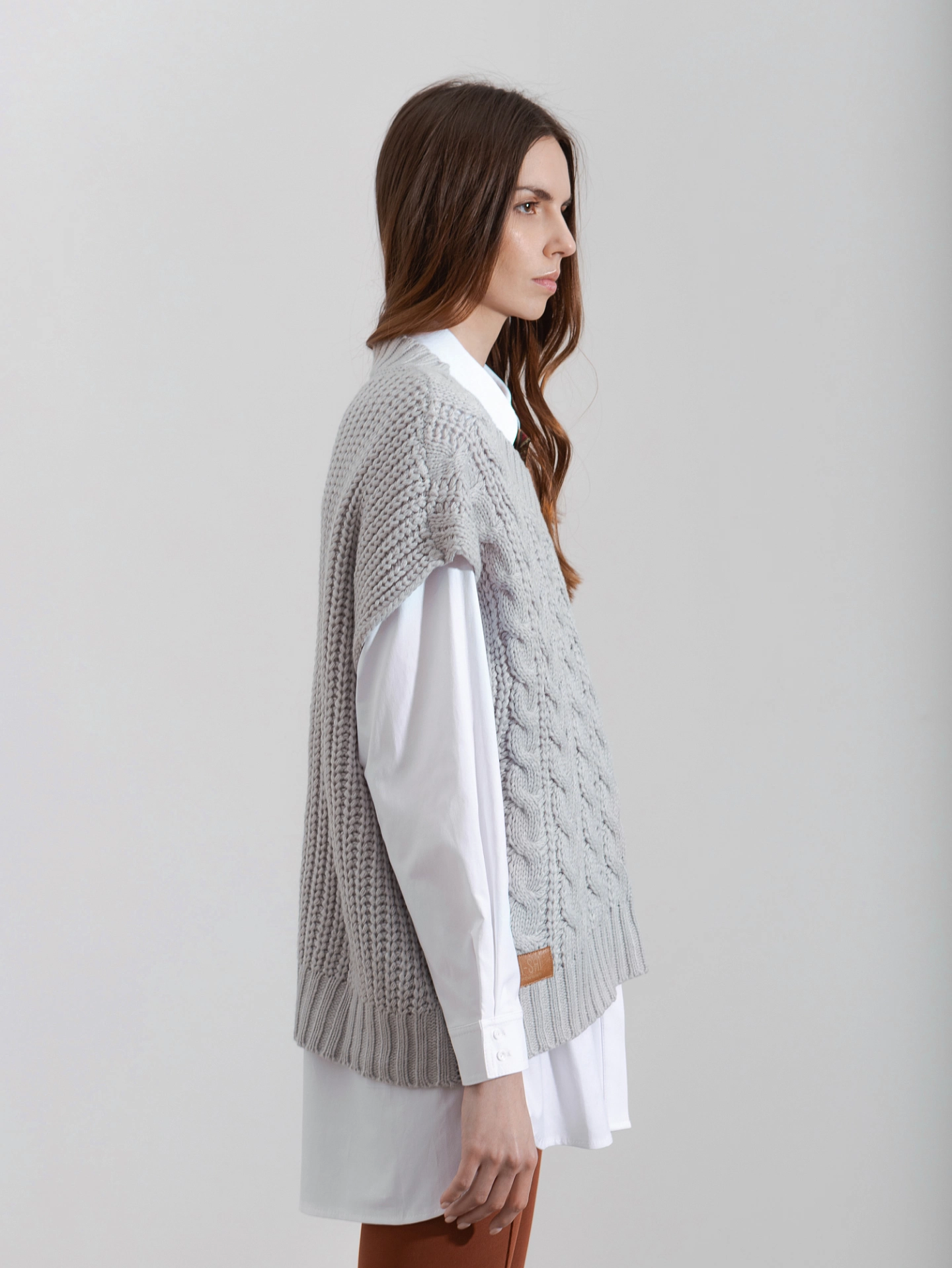 Жилет крупной вязки