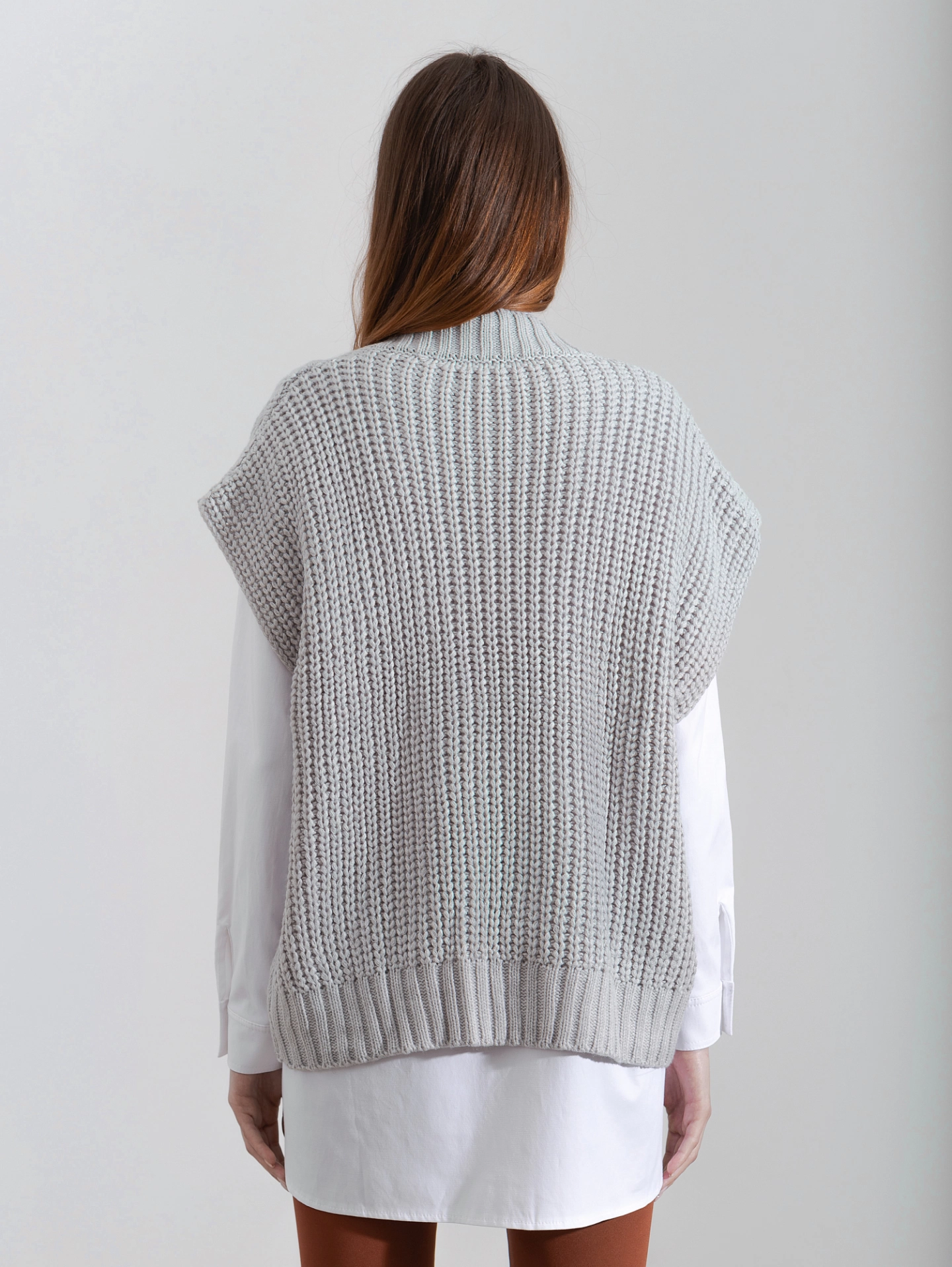 Жилет крупной вязки