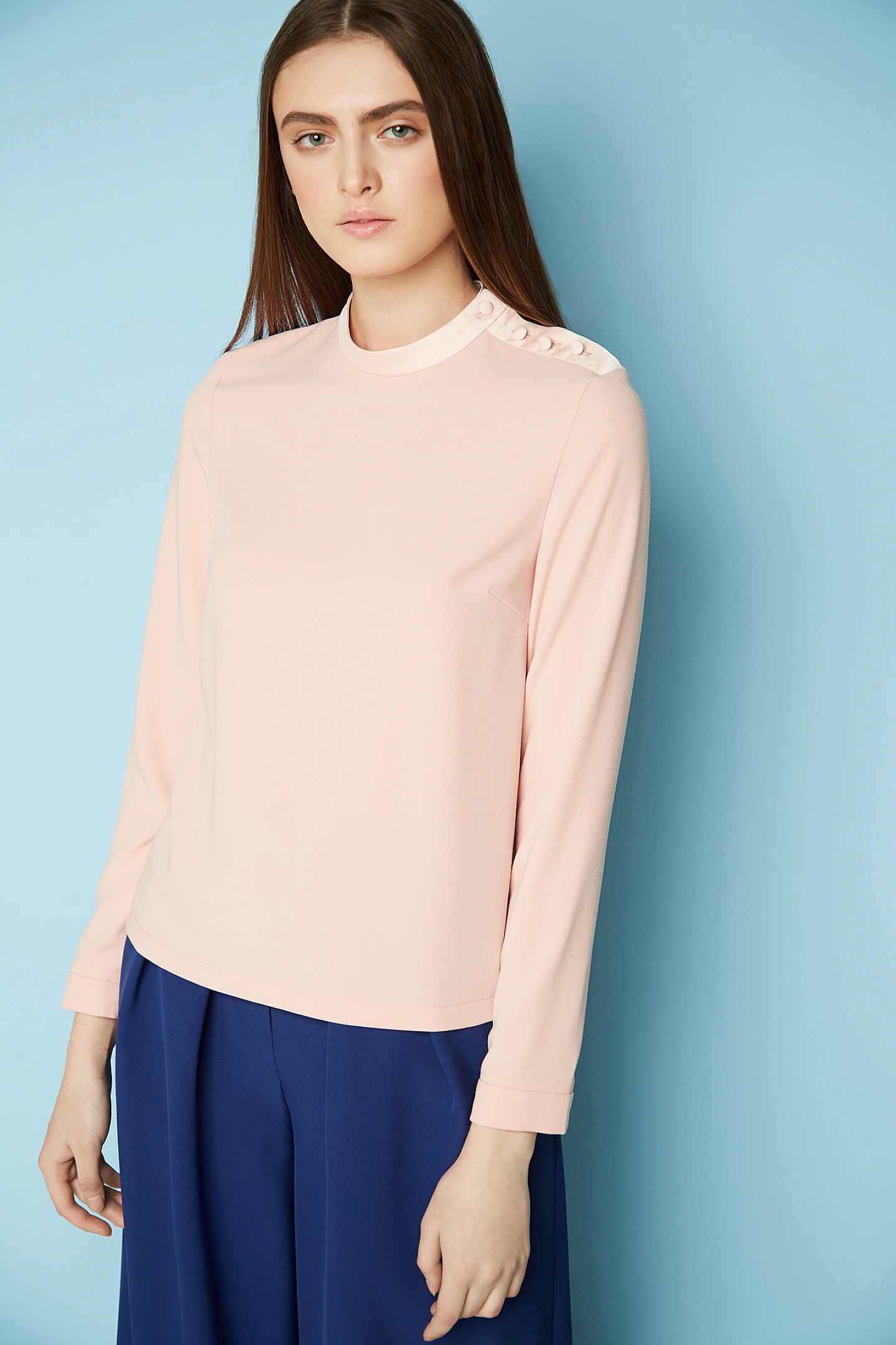 Блуза со стойкой