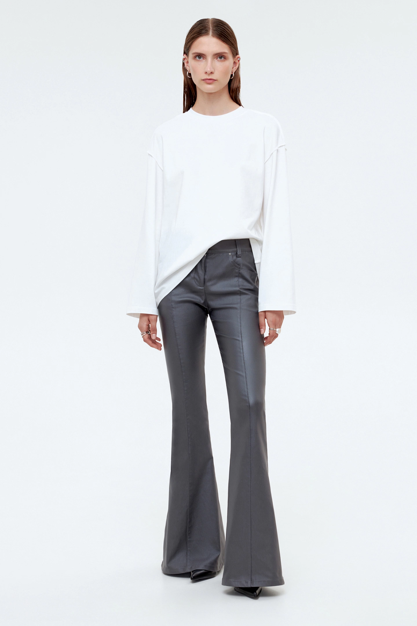 Брюки клёш с рельефами