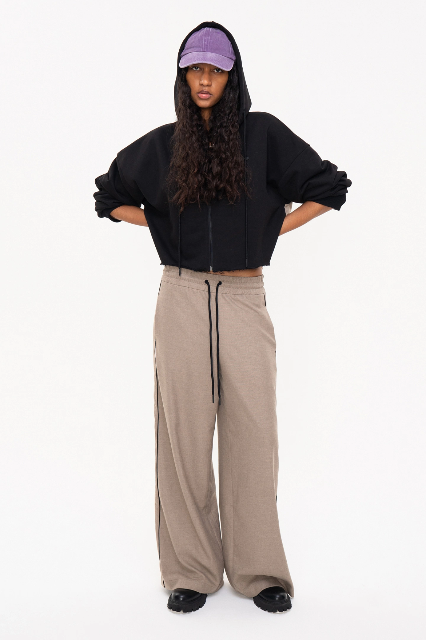 Брюки из фланели с кантами