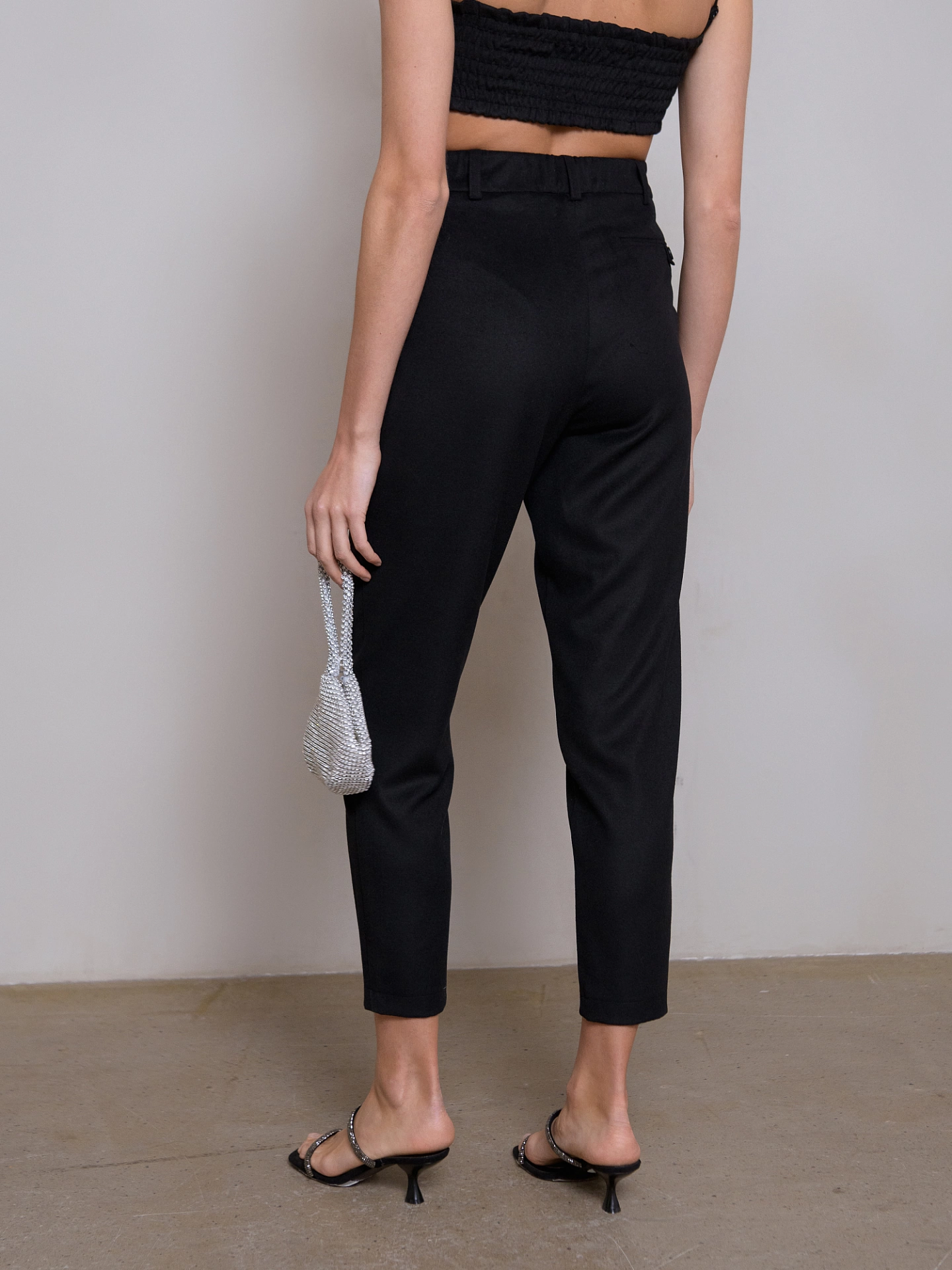 Брюки бананы без пояса