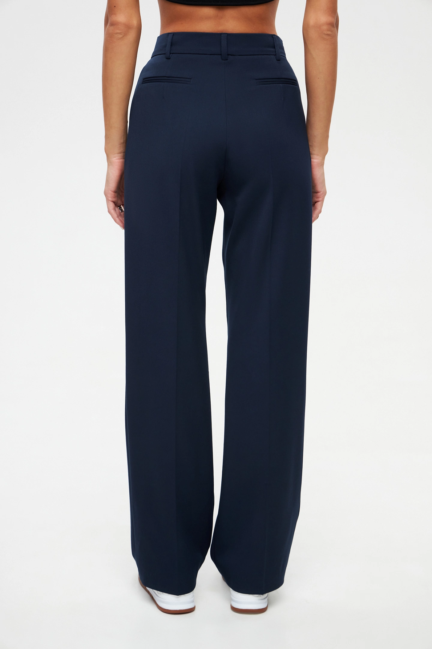 Жакет BASE и брюки мужского типа