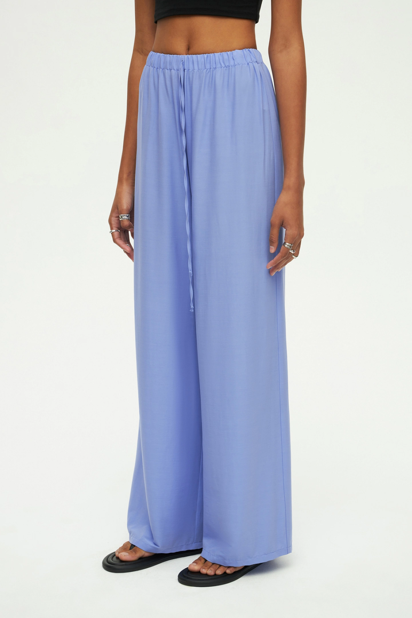 Брюки в пижамном стиле