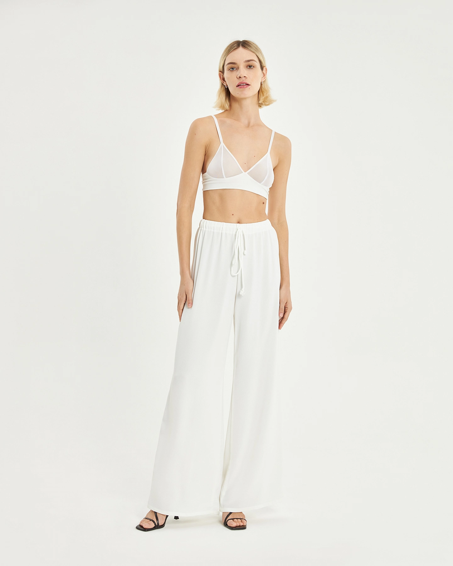 Брюки в пижамном стиле