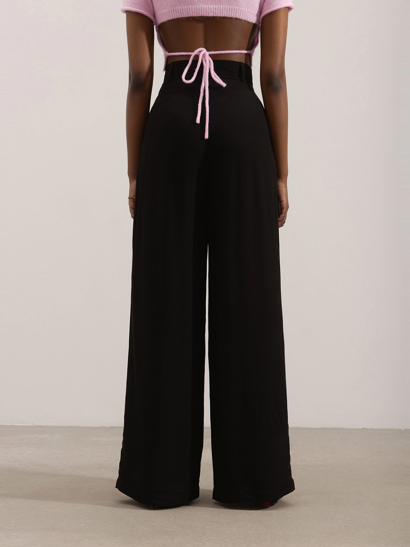 Брюки с двумя складками