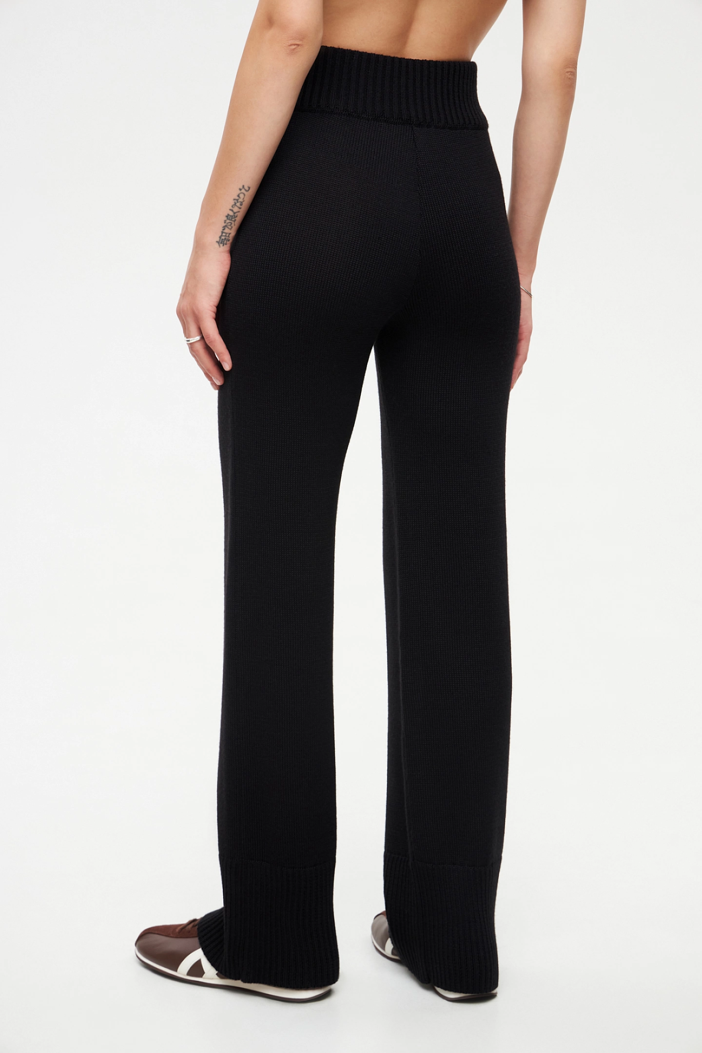 Брюки вязаные с широкой резинкой