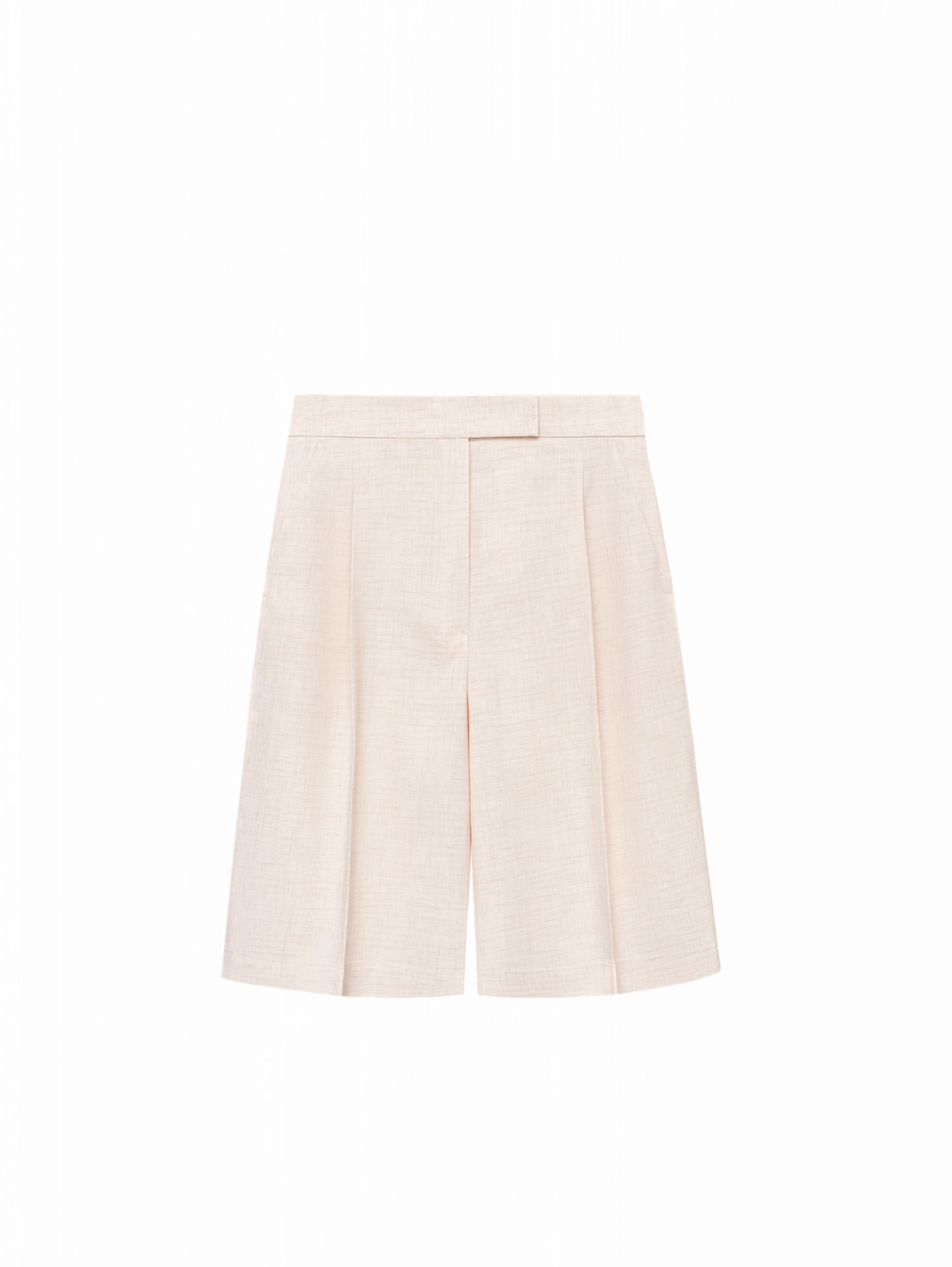 Жакет однобортный свбодной формы и шорты - бермуды классические