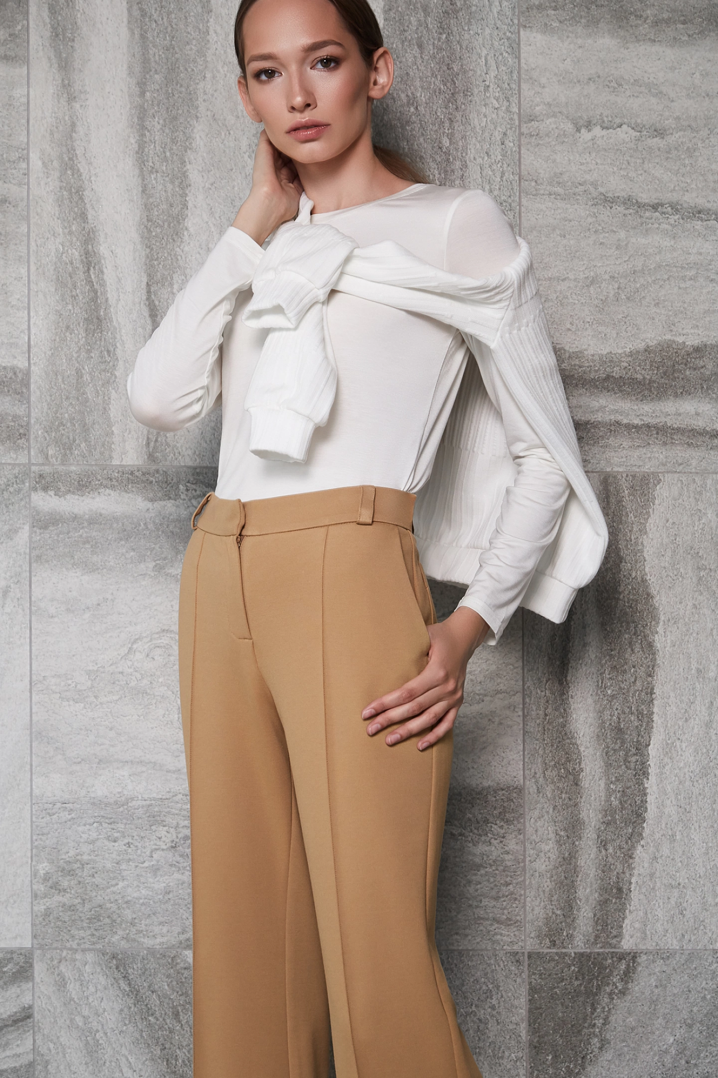 Брюки клёш с накладными карманами. Джерси.