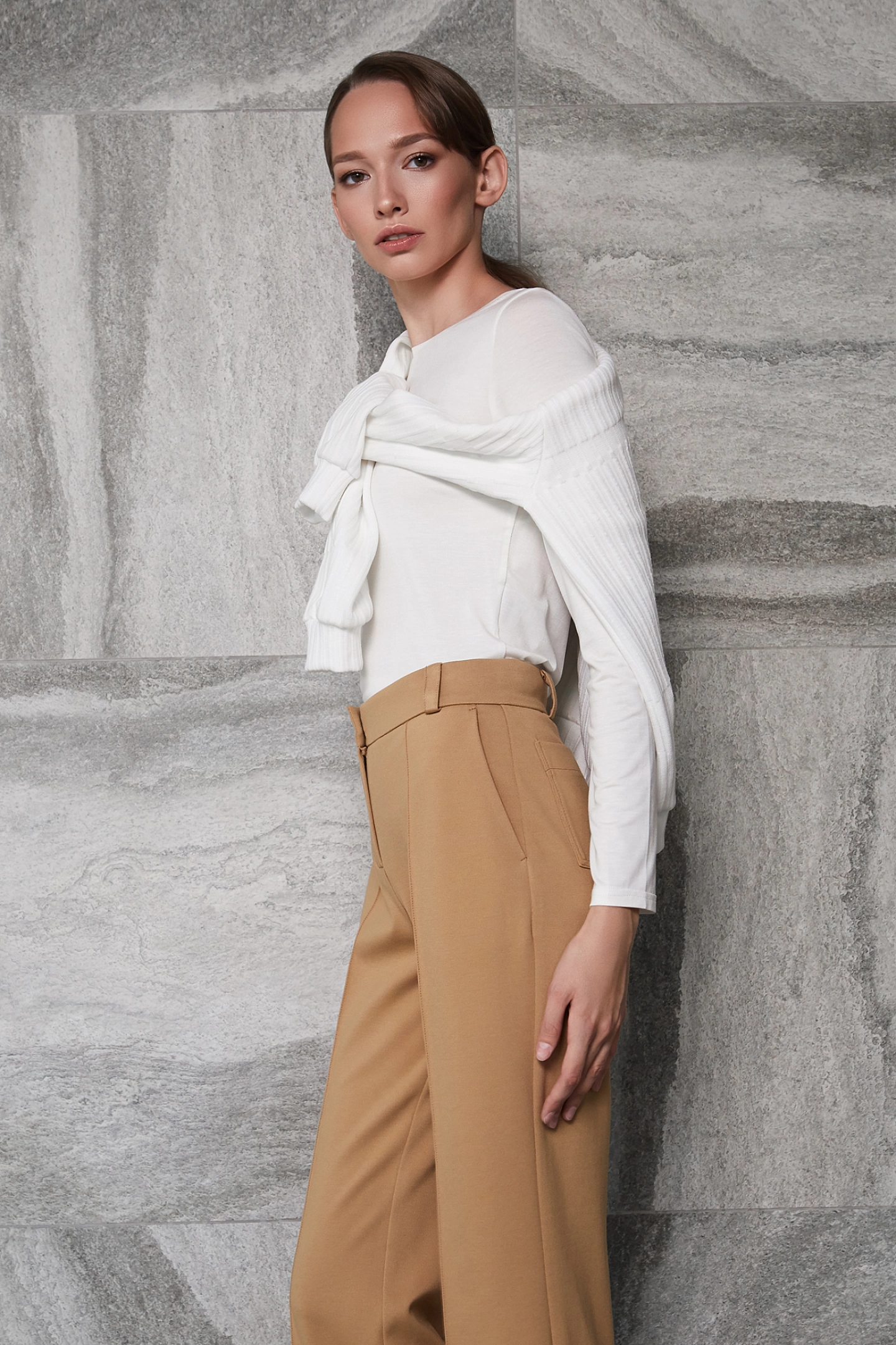 Брюки клёш с накладными карманами. Джерси.