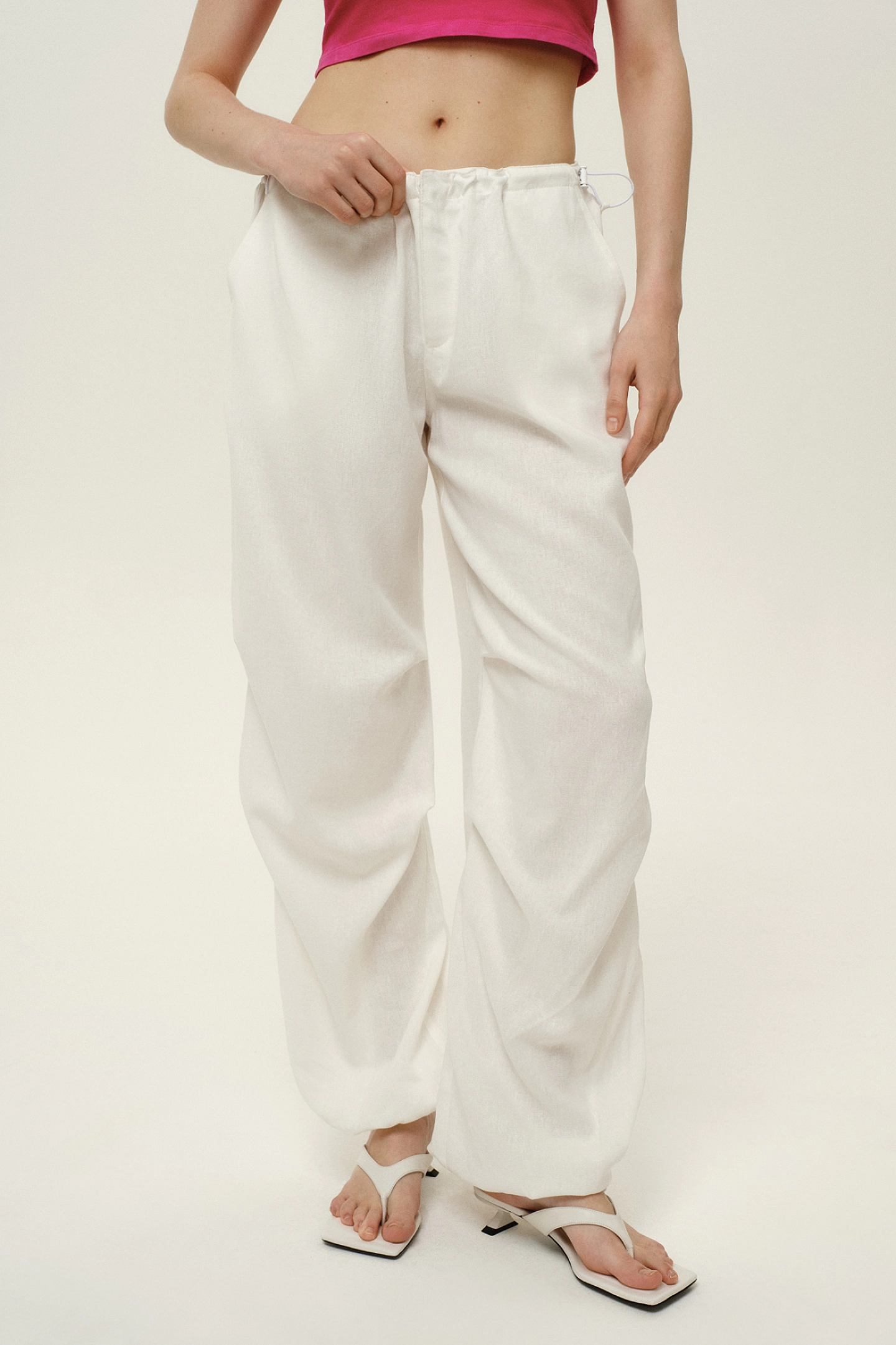 Брюки спортивные с защипами