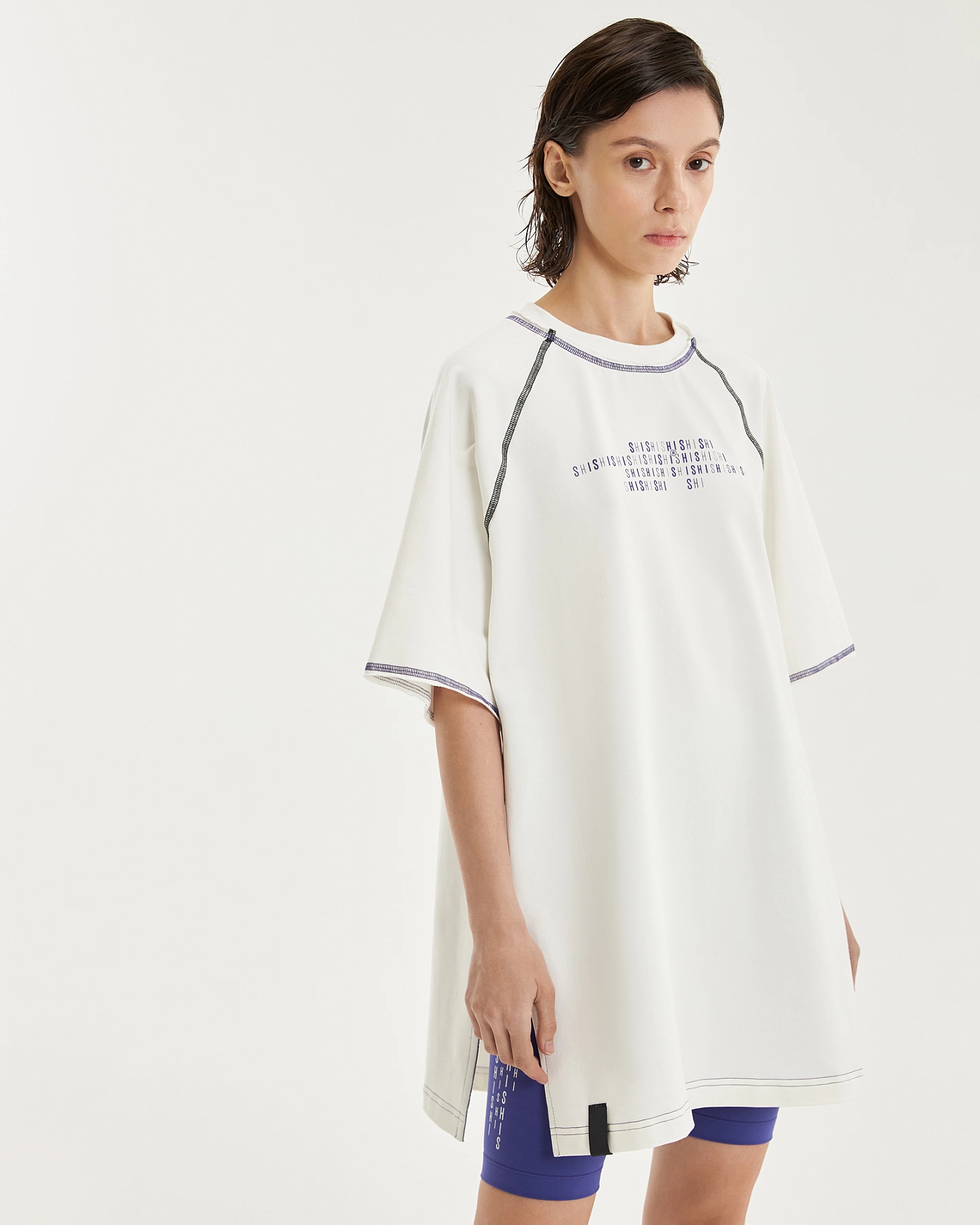 Футболка длинная с разрезами