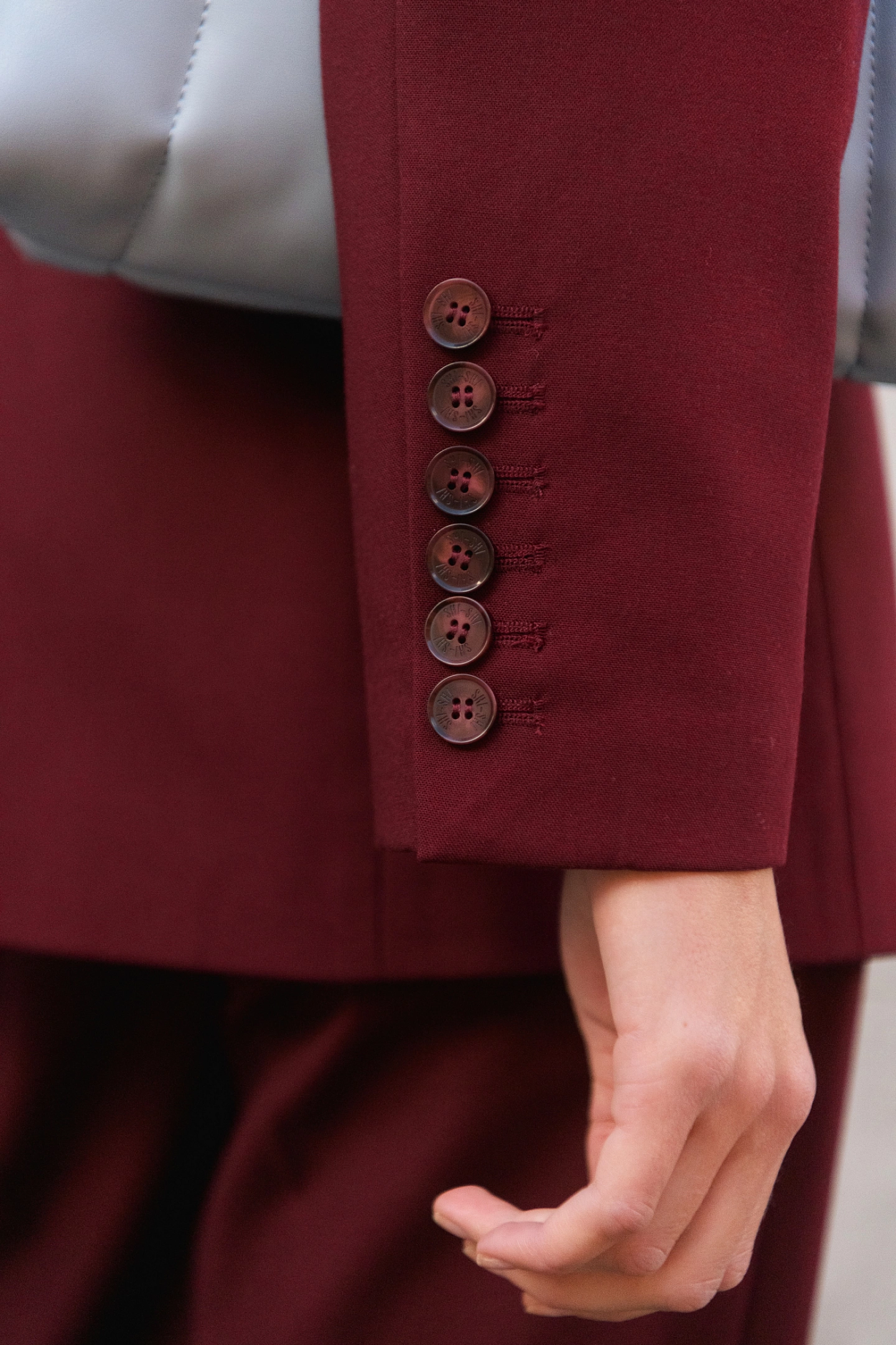 Жакет двубортный с воротником шаль