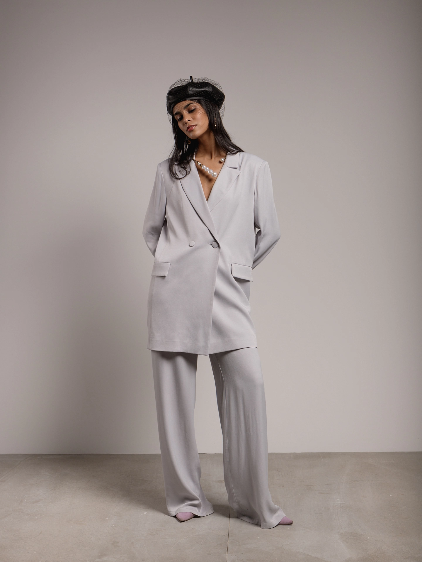 Жакет со шлицей на спинке