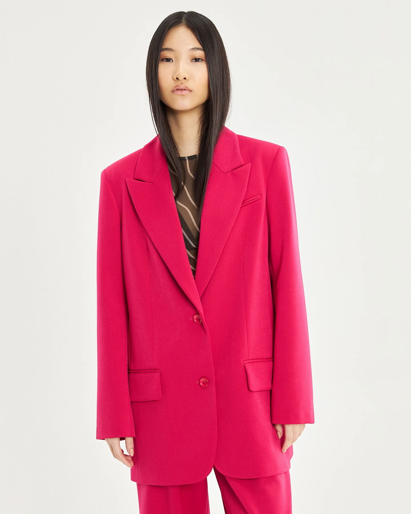 Однобортный жакет свободной формы