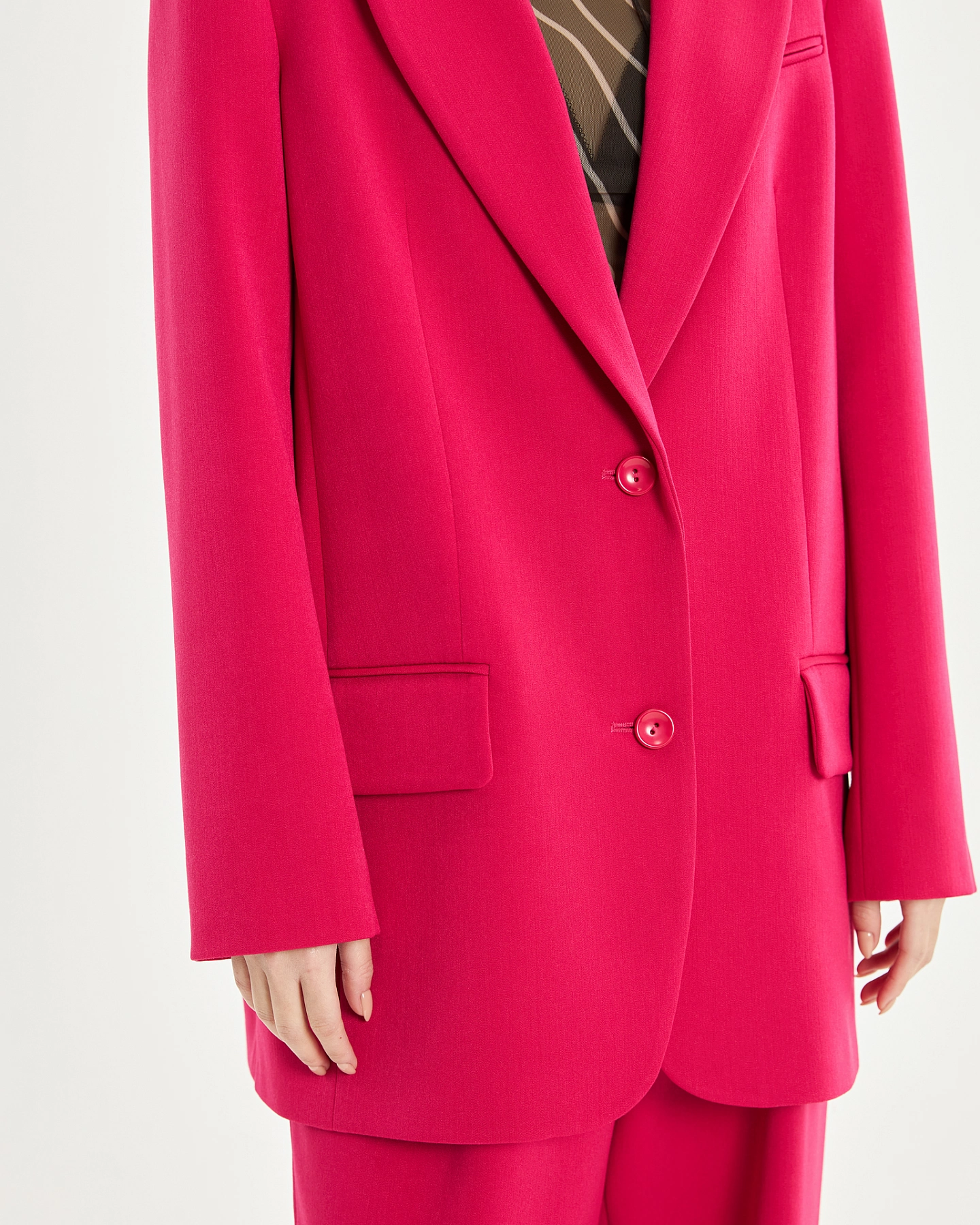 Однобортный жакет свободной формы