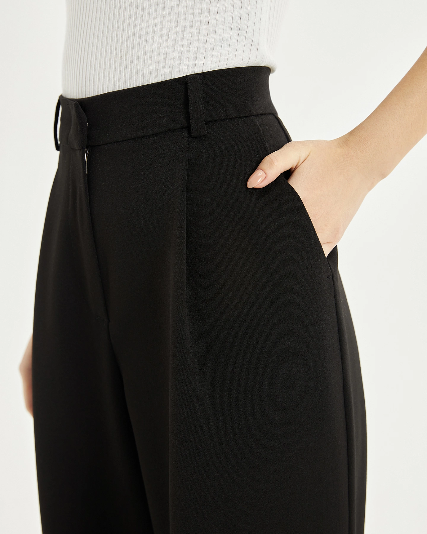 Жакет однобортный свободной формы и брюки - трубы