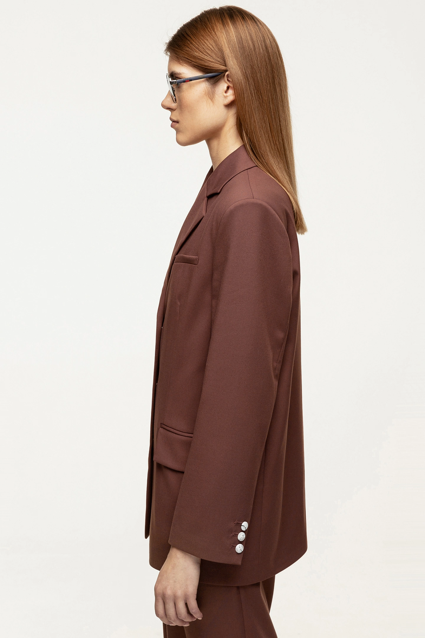 Жакет оверсайз на 3 пуговицах и брюки - трубы