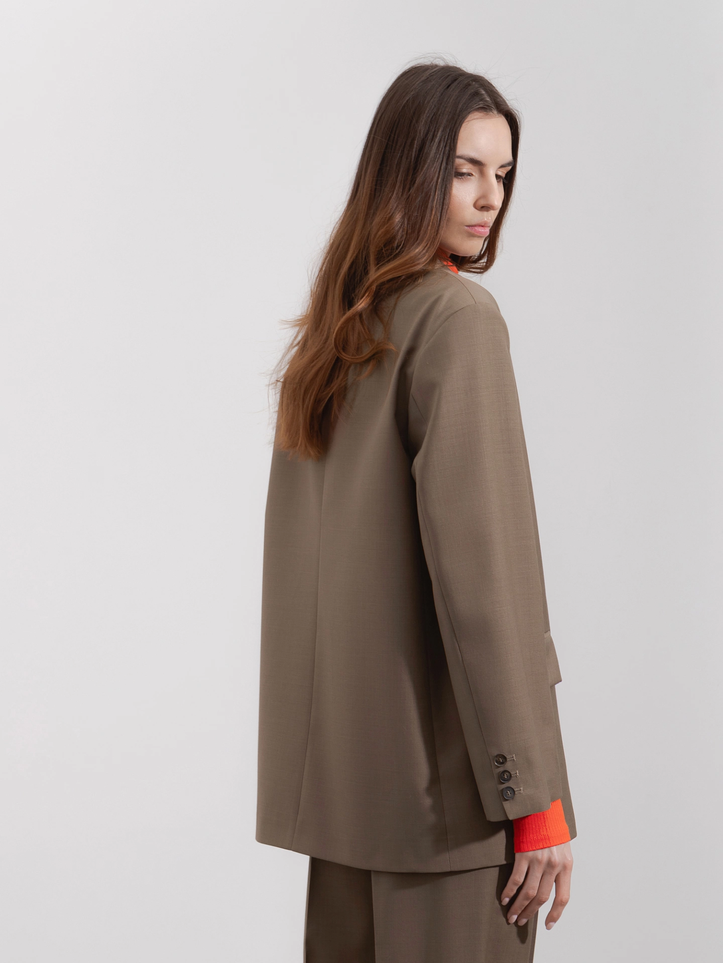 Жакет оверсайз на 3 пуговицах