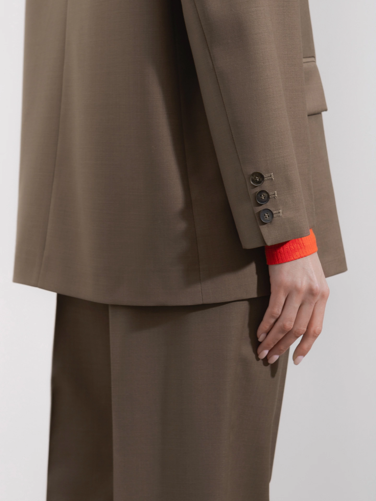 Жакет оверсайз на 3 пуговицах и брюки прямые с высокой посадкой