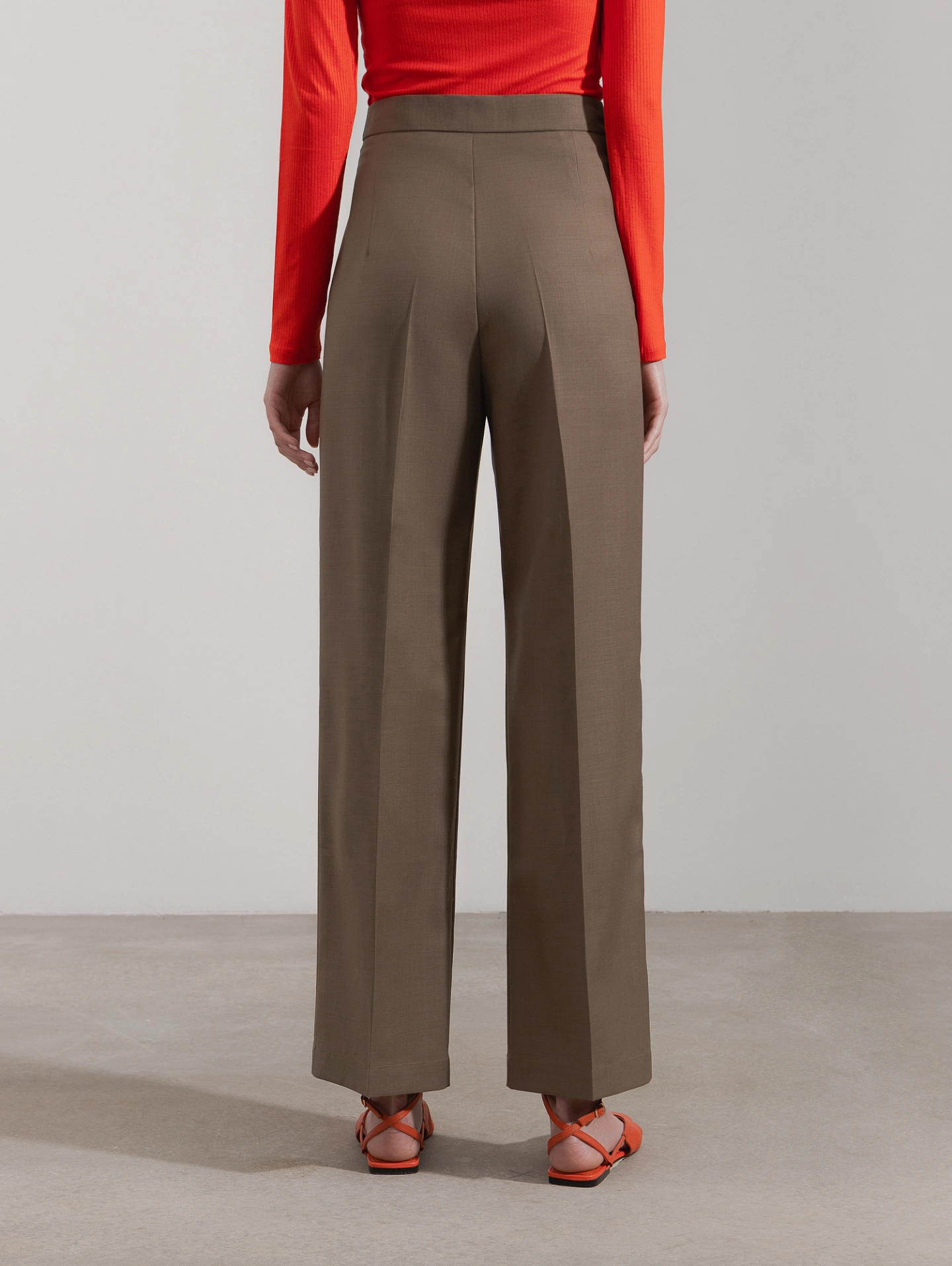 Жакет оверсайз на 3 пуговицах и брюки прямые с высокой посадкой