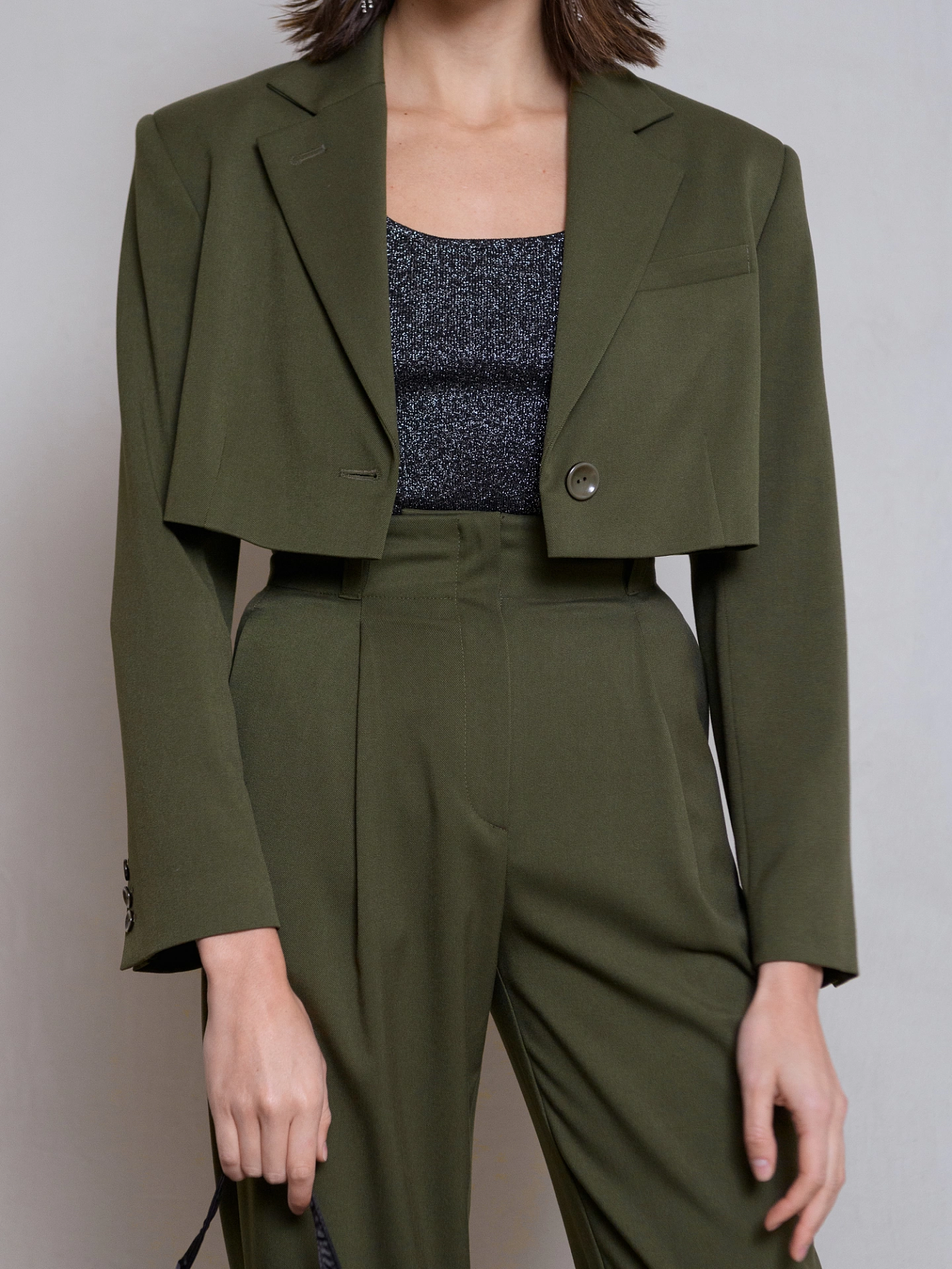 Жакет оверсайз укороченный