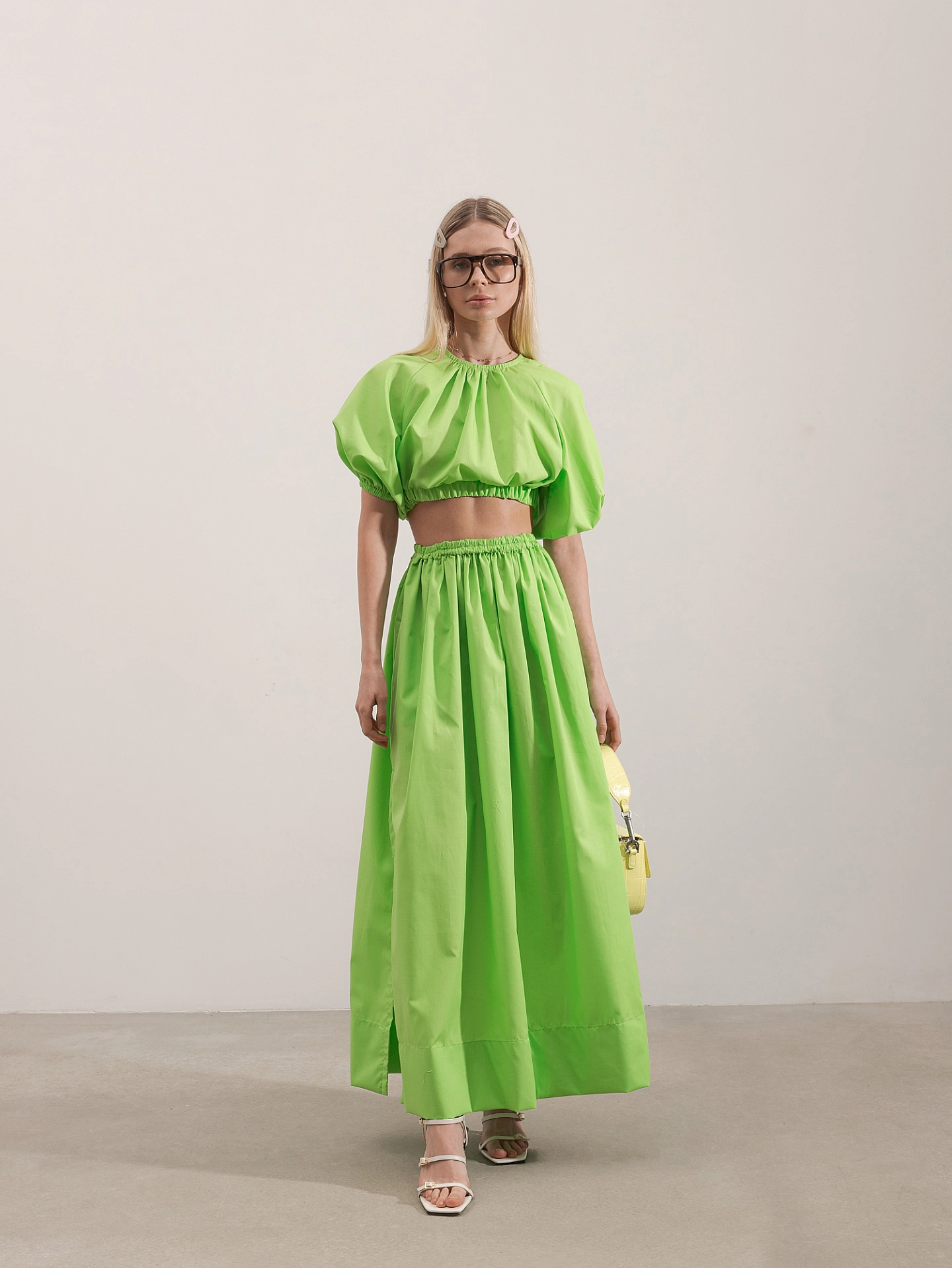 Юбка широкая с разрезами