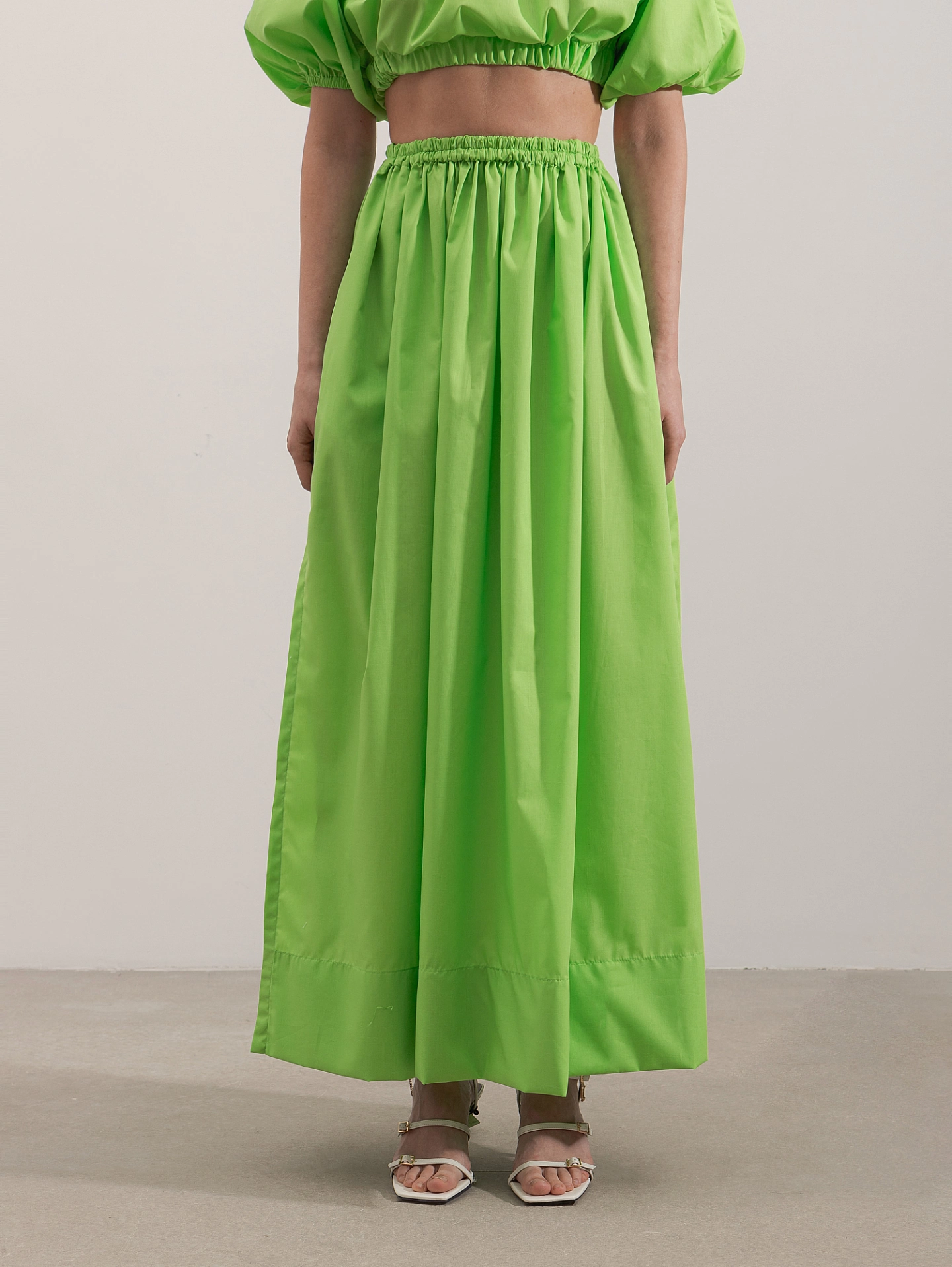 Юбка широкая с разрезами