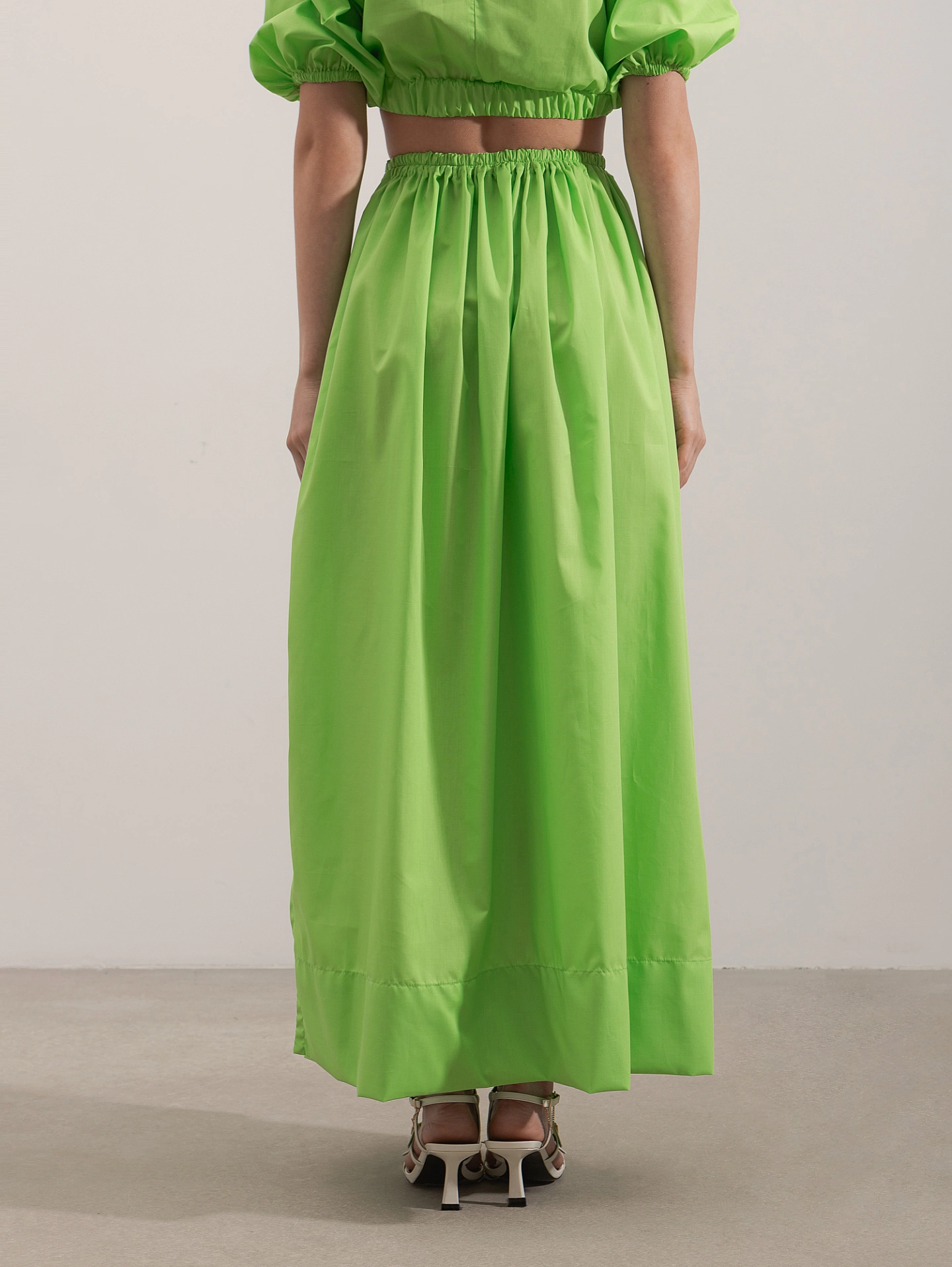 Юбка широкая с разрезами