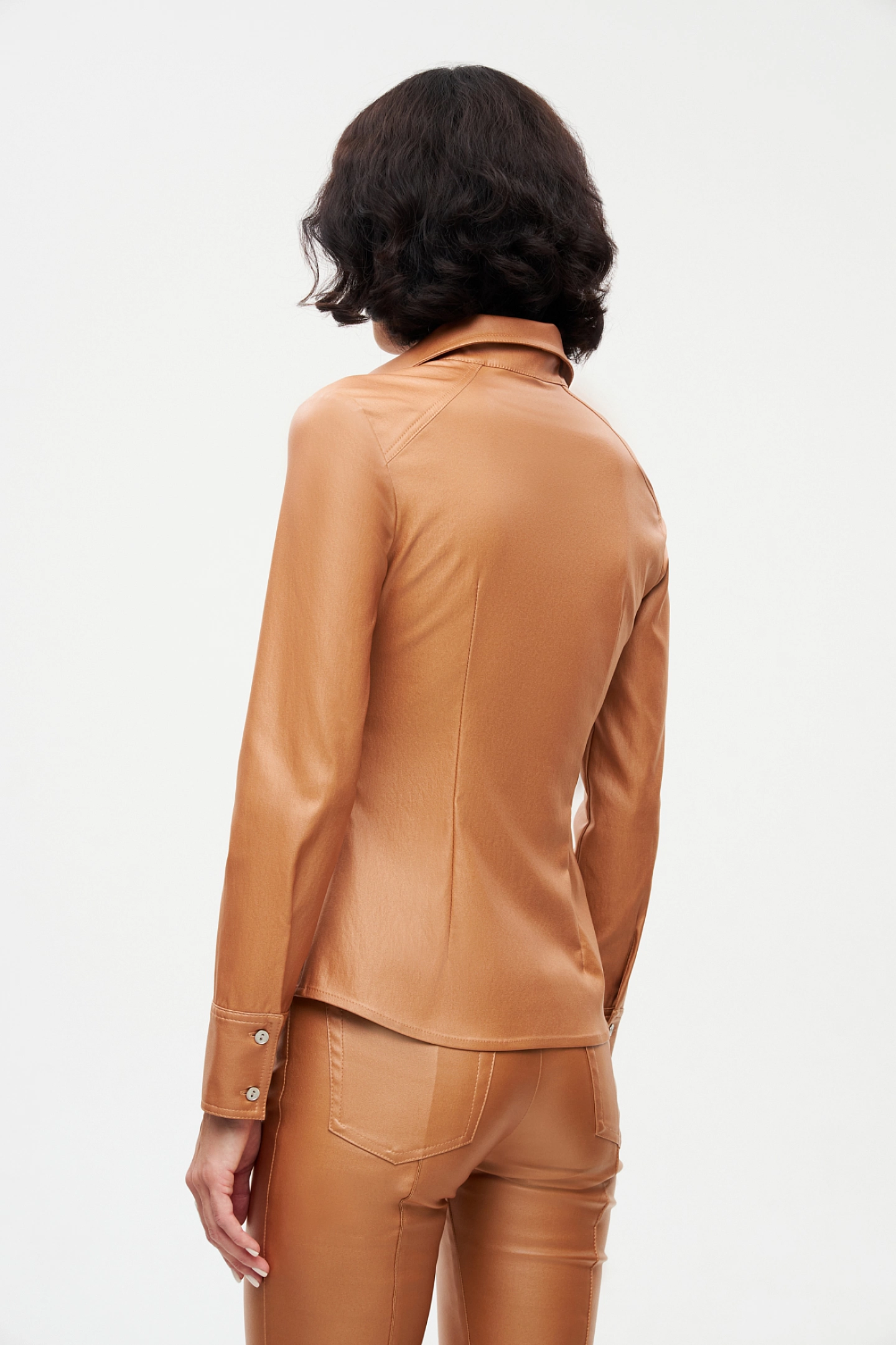 Рубашка приталенная