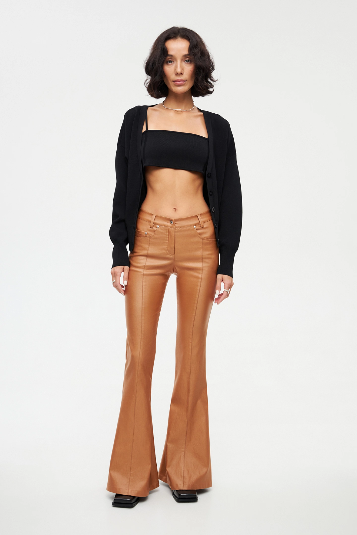 Брюки клёш с рельефами