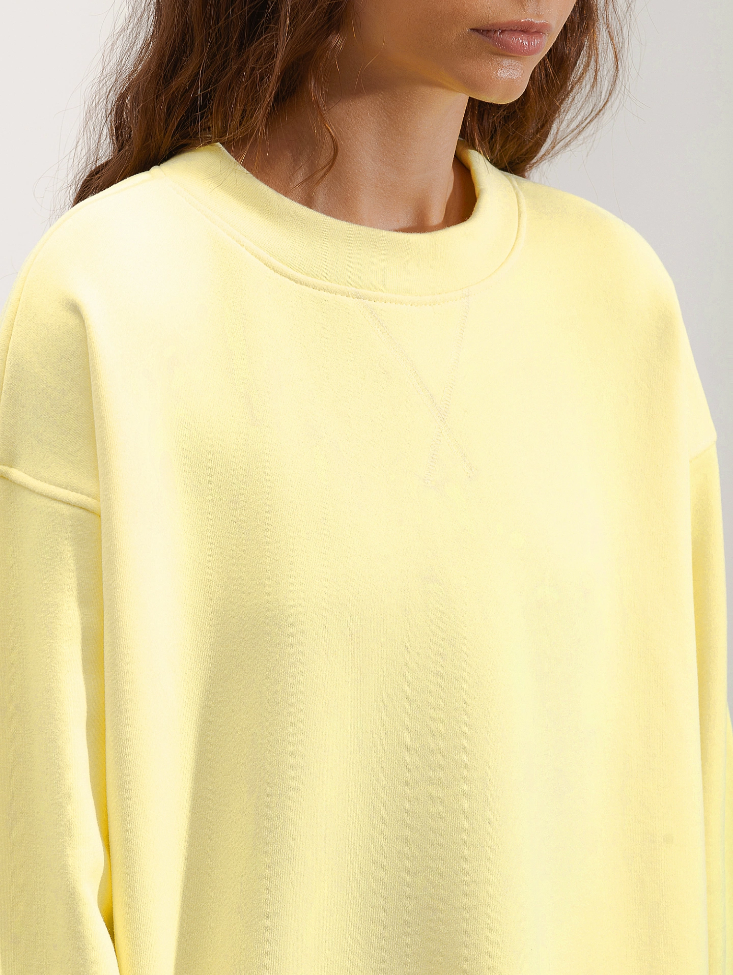 Свитшот объёмной формы и брюки трикотажные