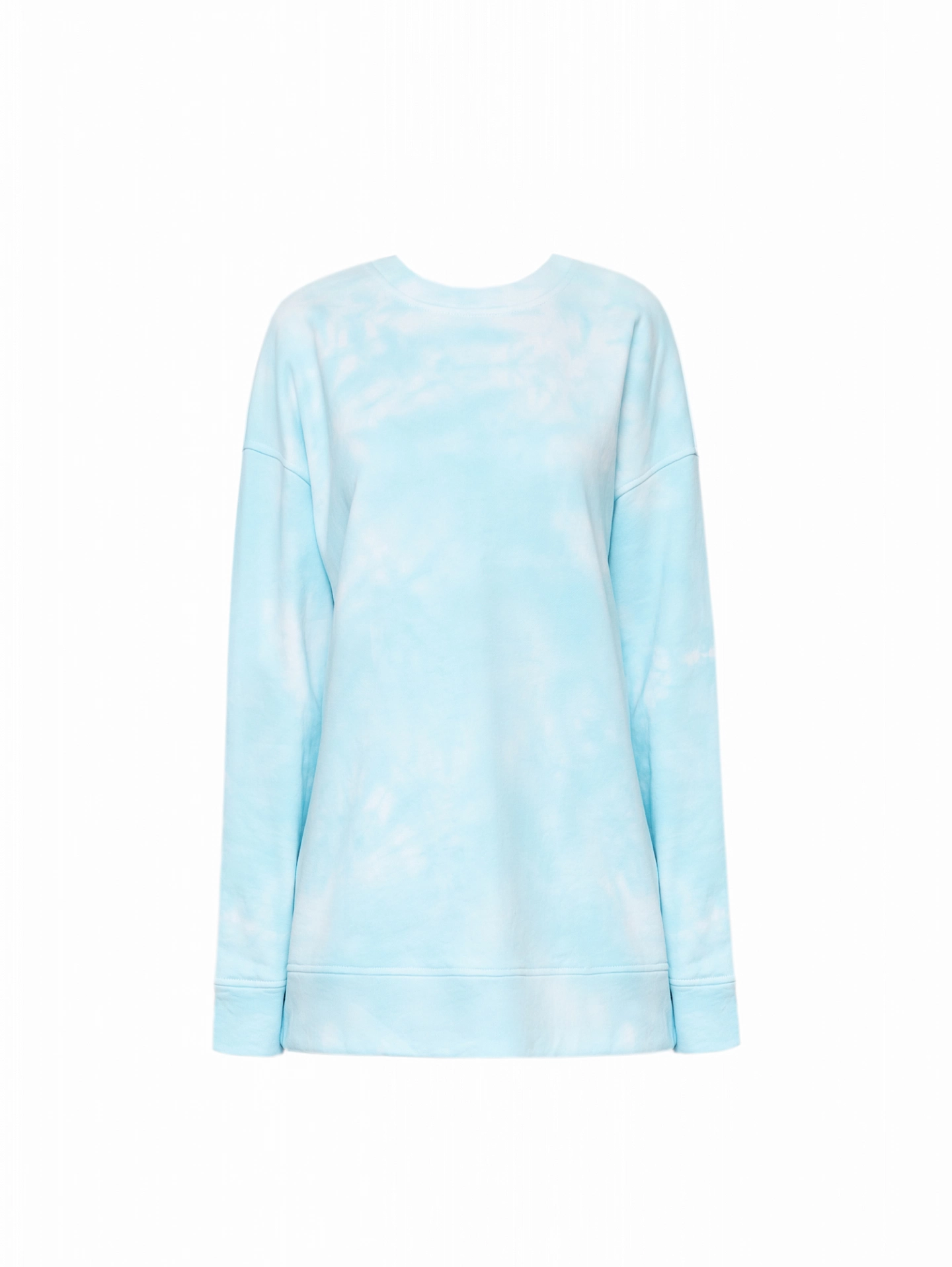 Свитшот объёмной формы и спортивные шорты