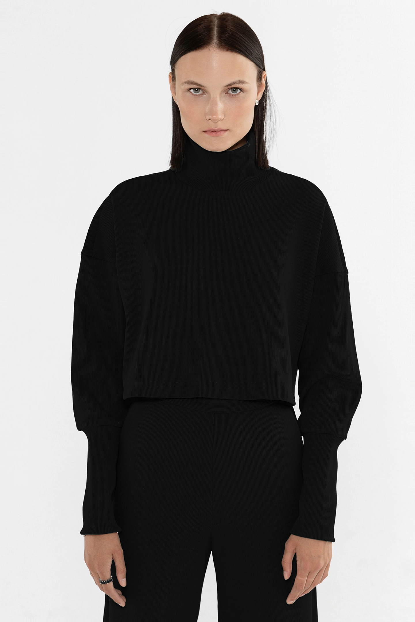 Свитшот короткий