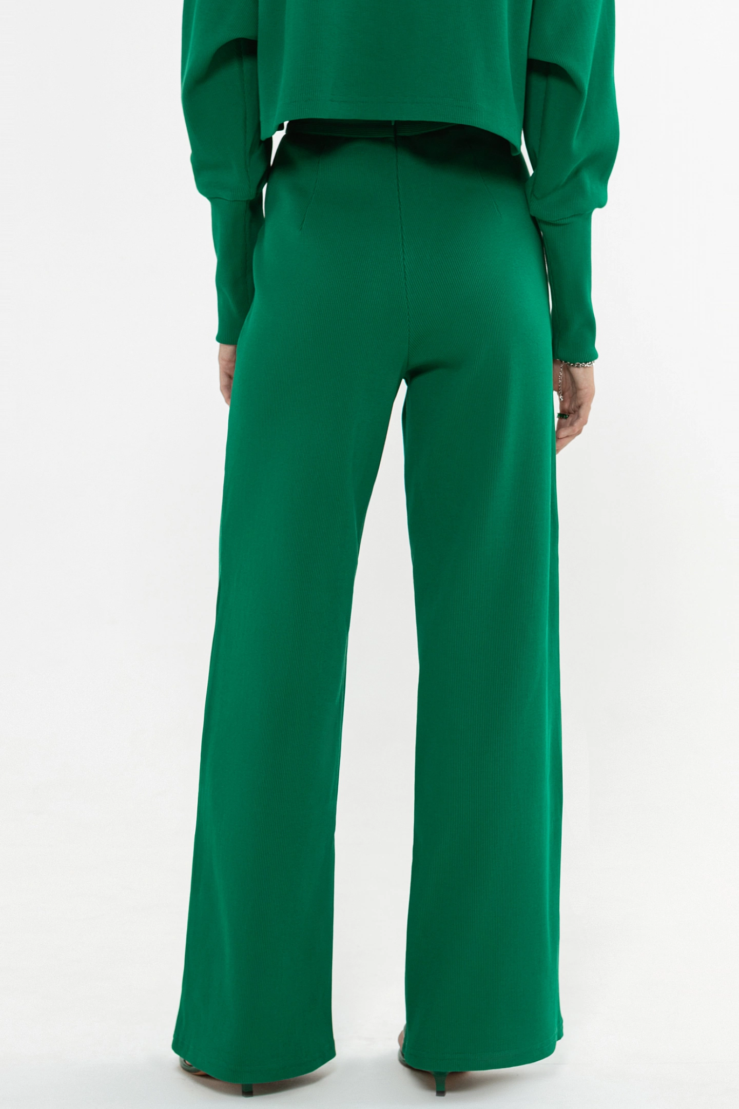 Брюки с застёжкой сзади кашкорсе